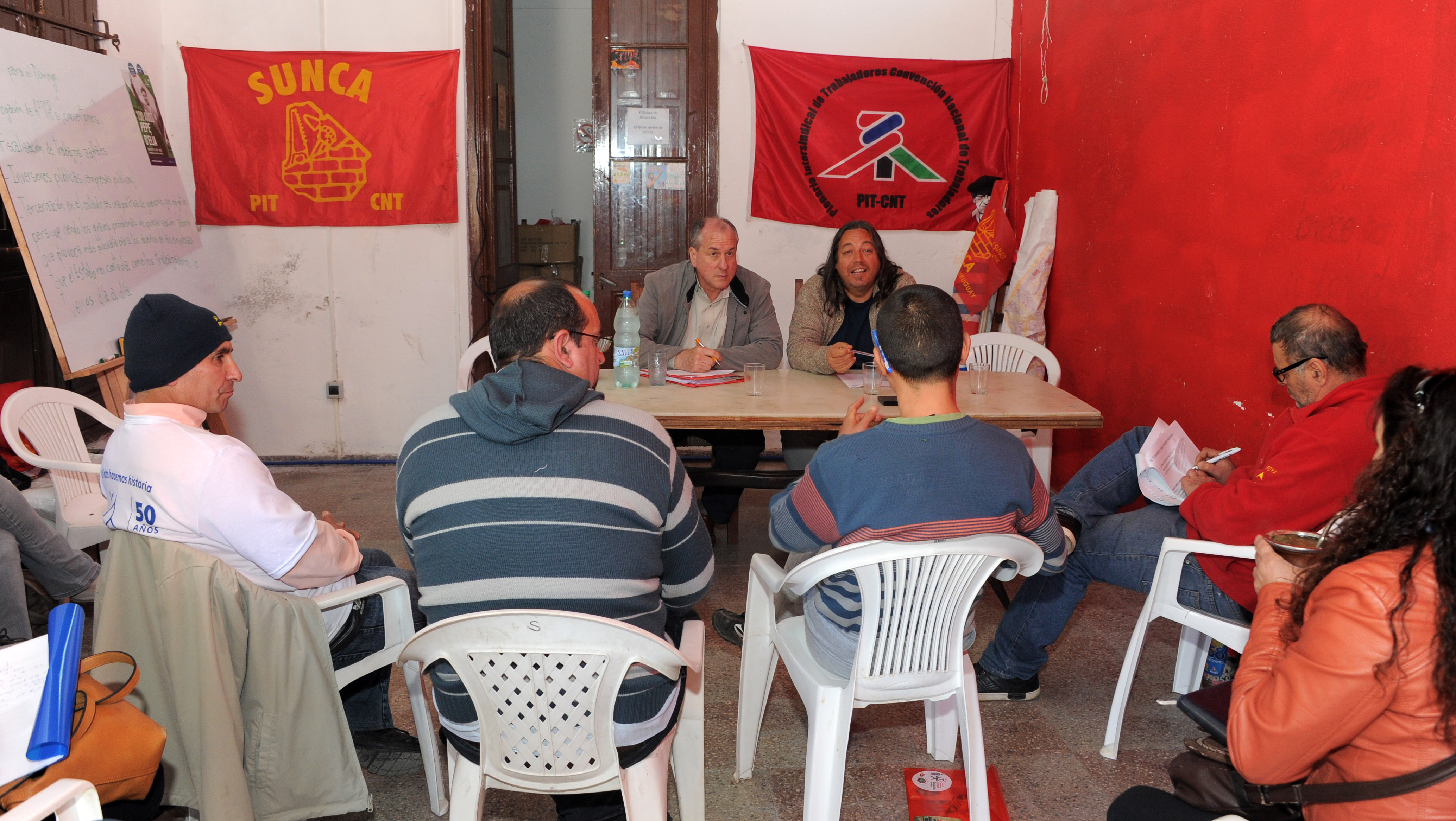 Ministro Ernesto Murro dialoga con vecinos rochenses