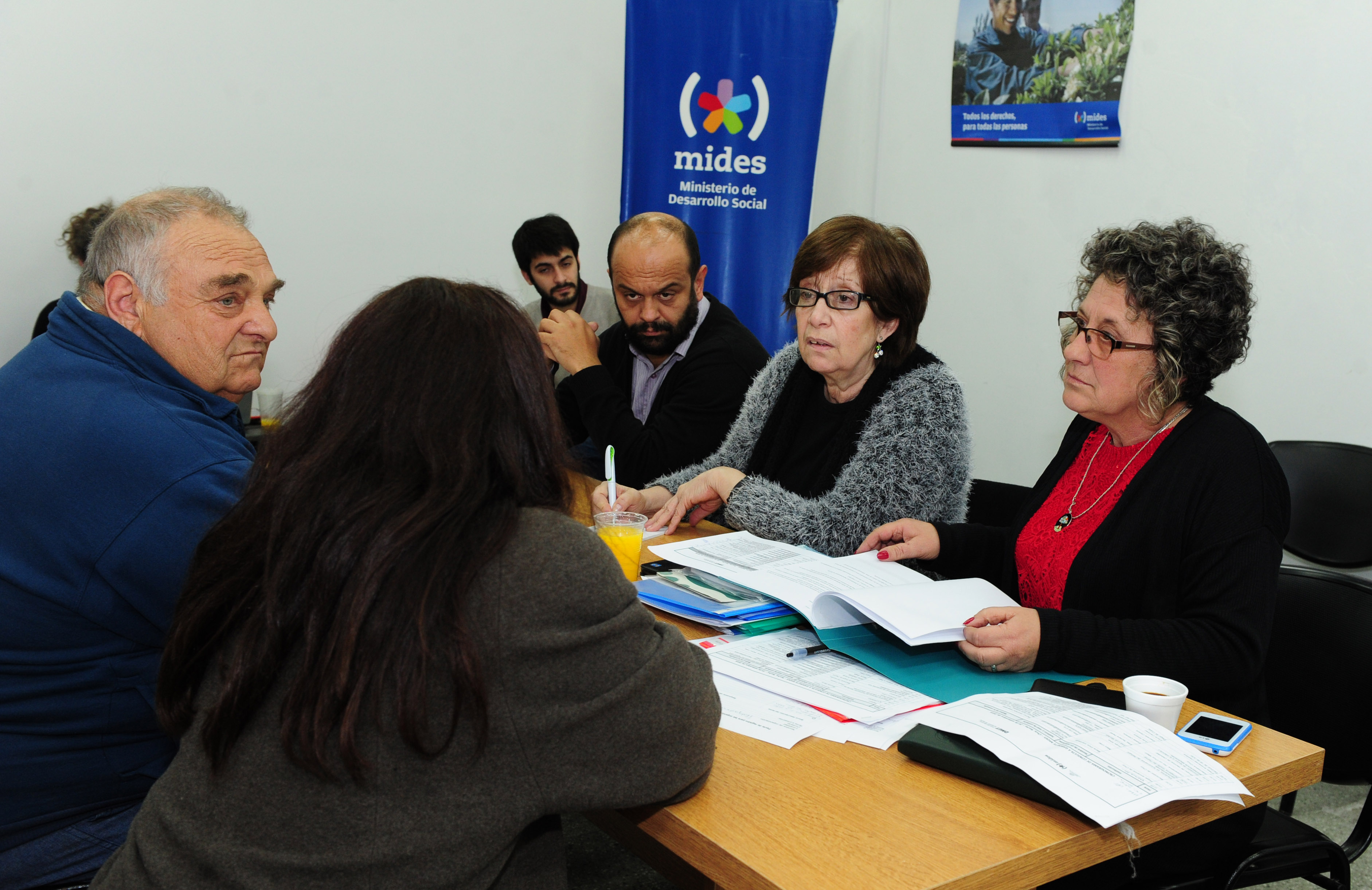 Autoridades del MIDES recibieron inquietudes de vecinos locales