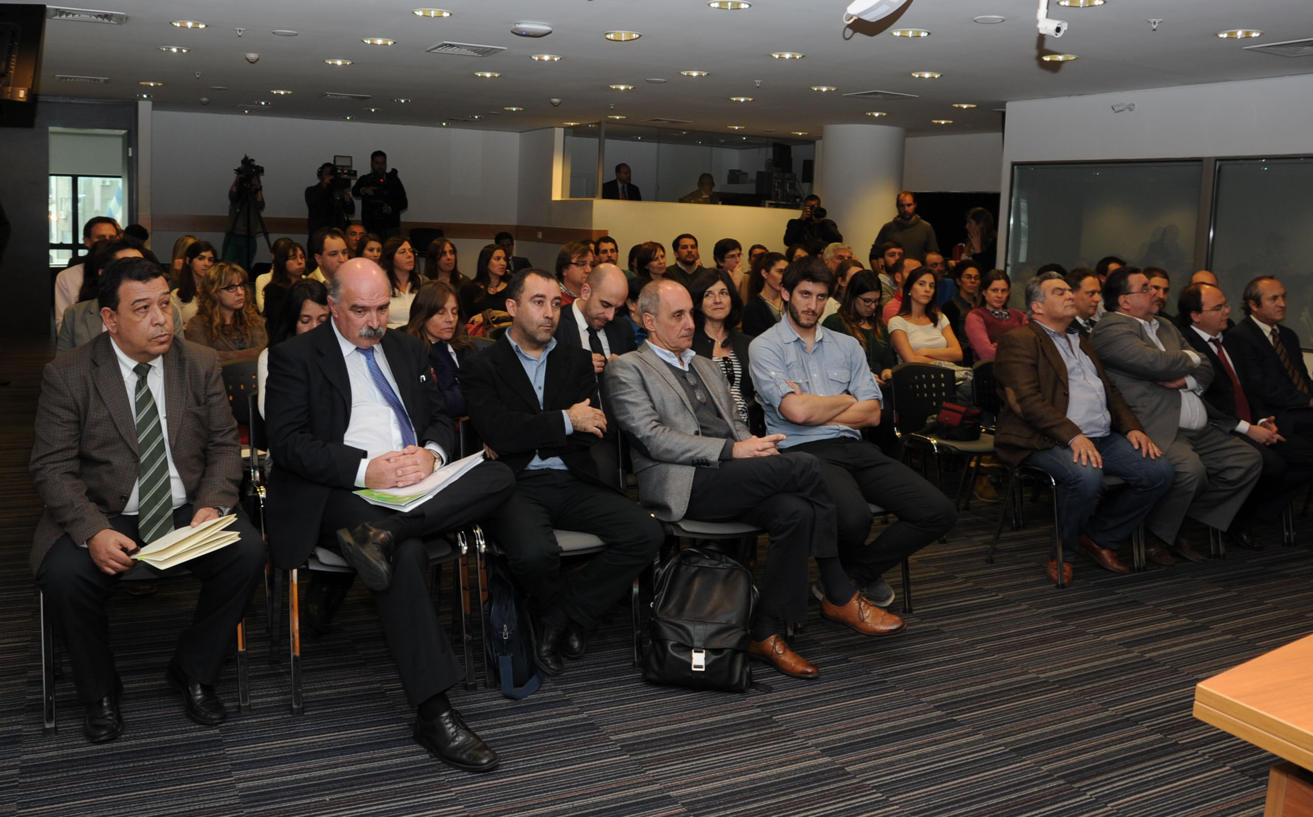 Asistentes al firma de acuerdo