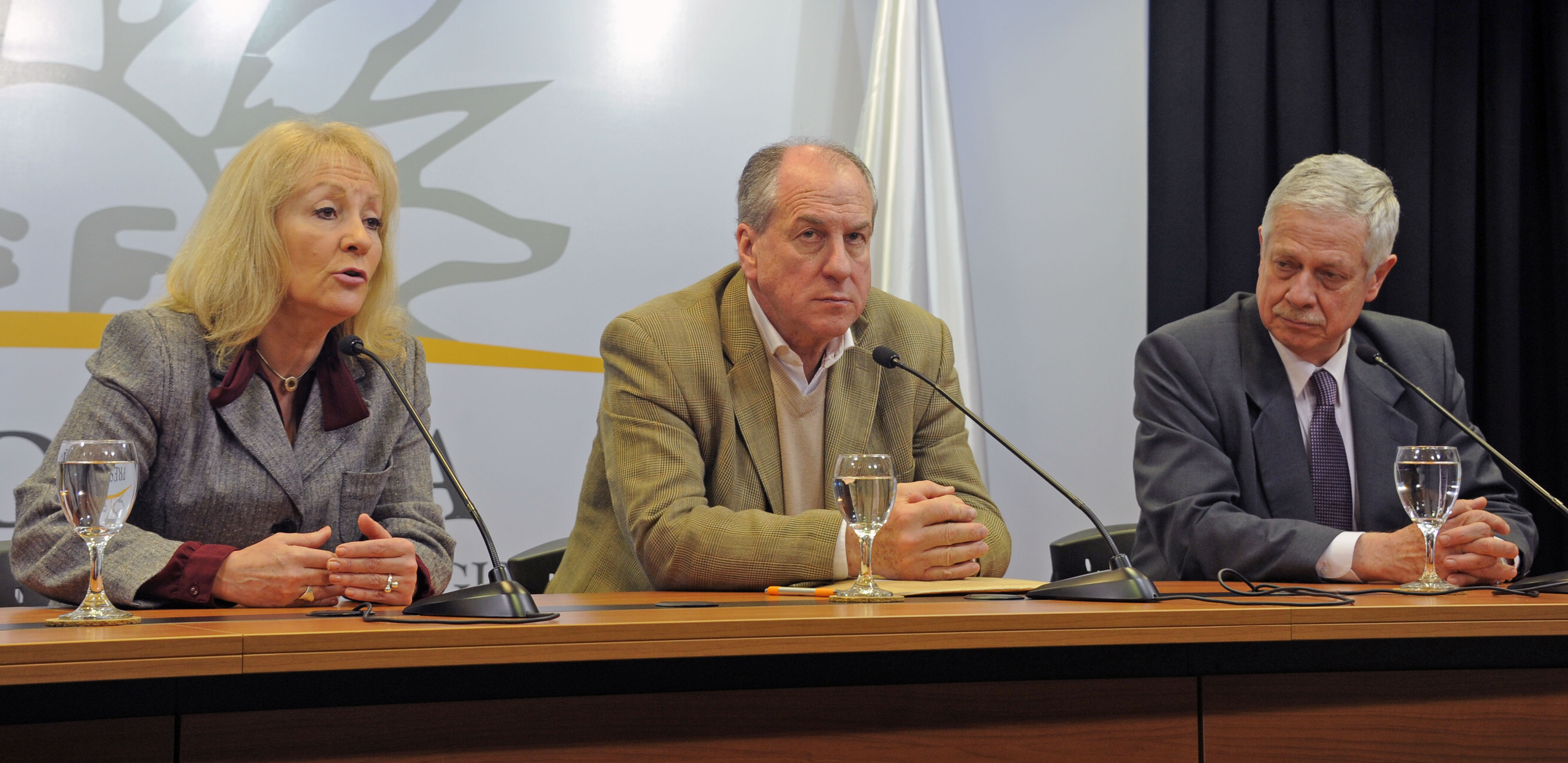 Ministra de Industria, Carolina Cosse junto a Murro y Basso