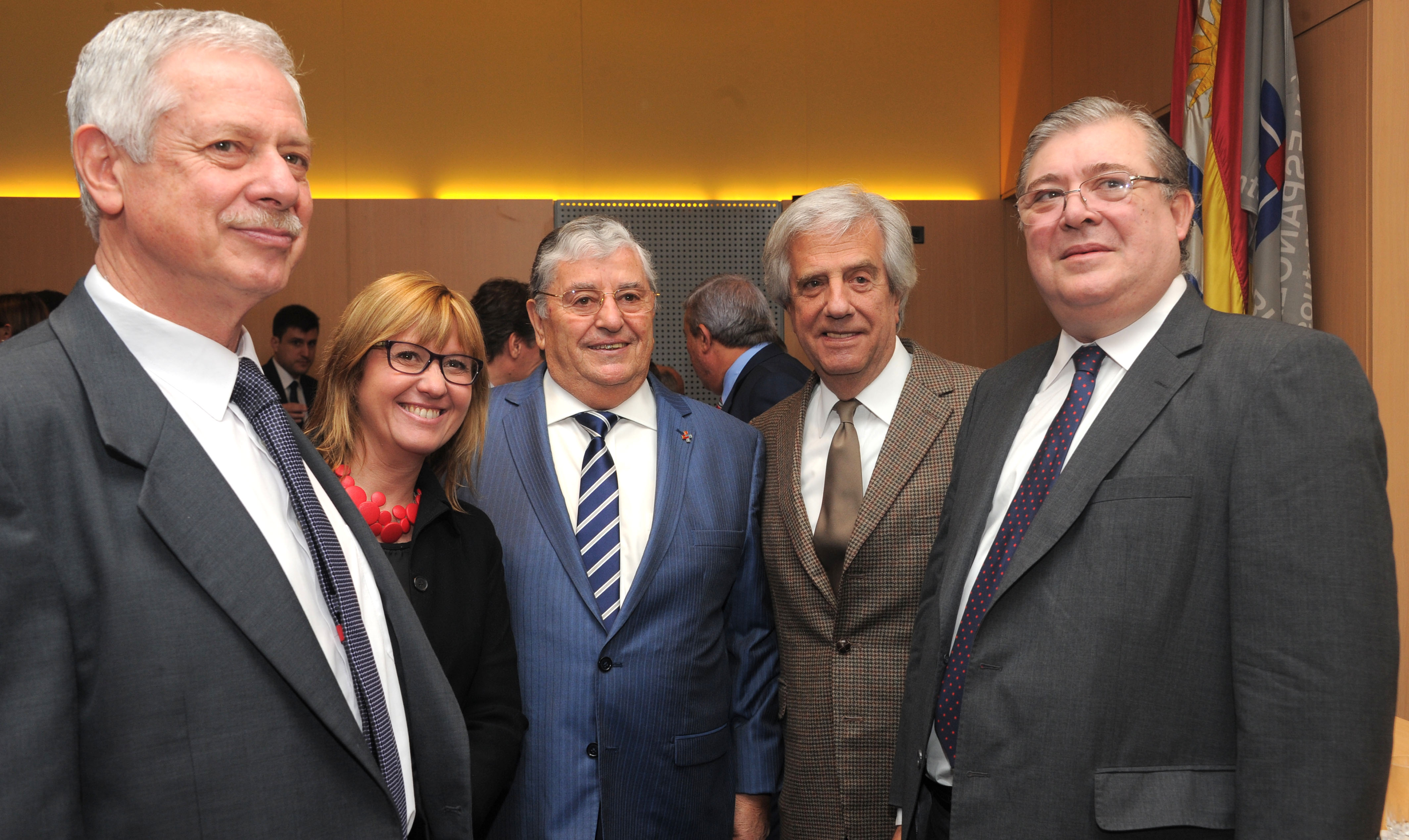 Jorge Basso, Cristina Lustemberg, Gerardo García Rial, Presidente Tabaré Vázquez y Julio Martínez Pérez