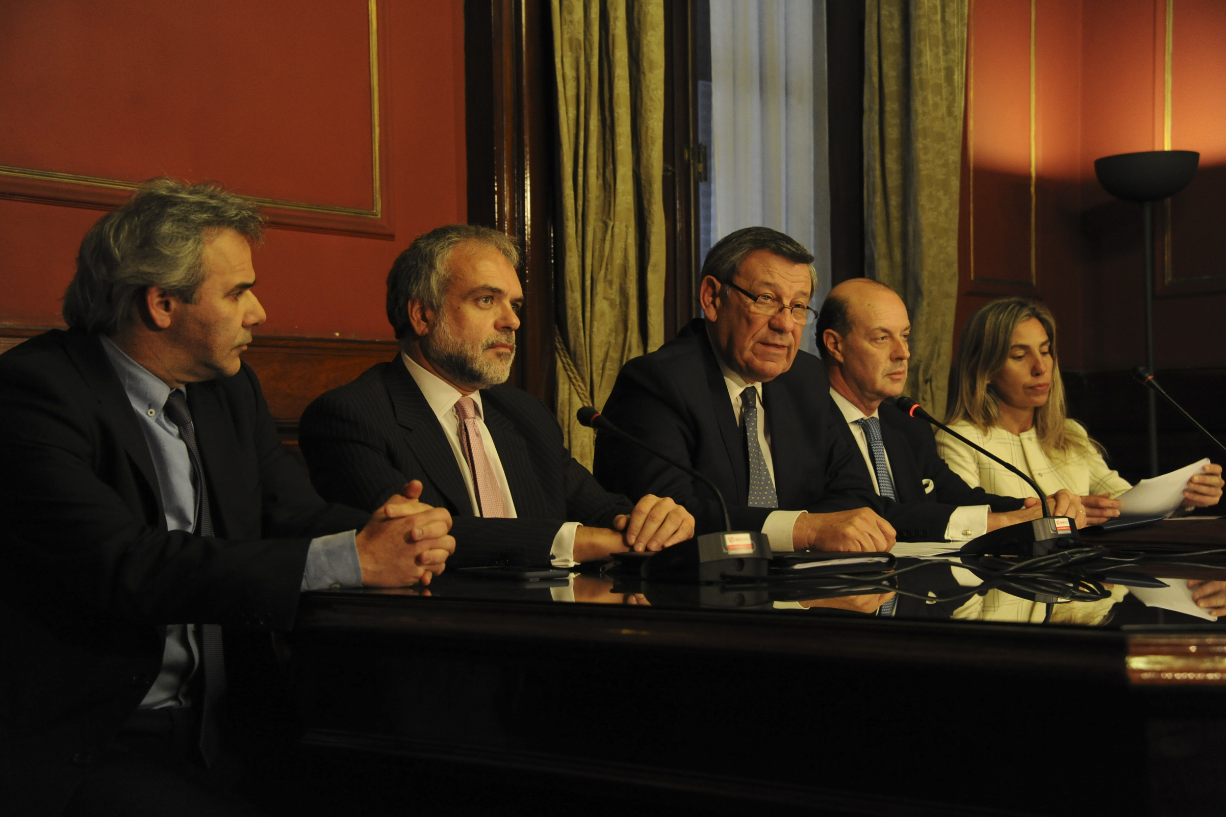 Canciller Rodolfo Nin Novoa, haciendo uso de la palabra