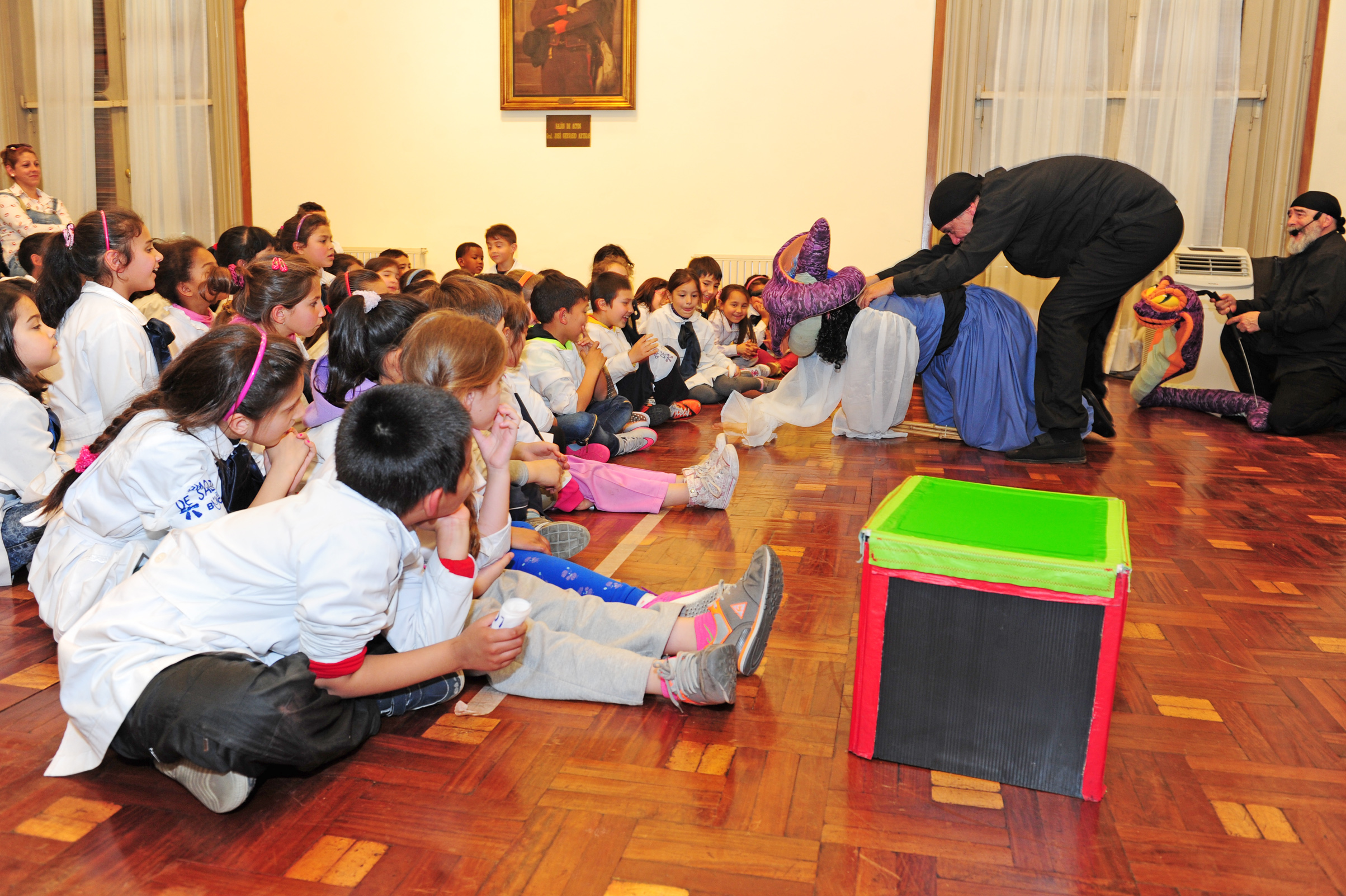 Presentación artística didáctica sobre la salud bucal
