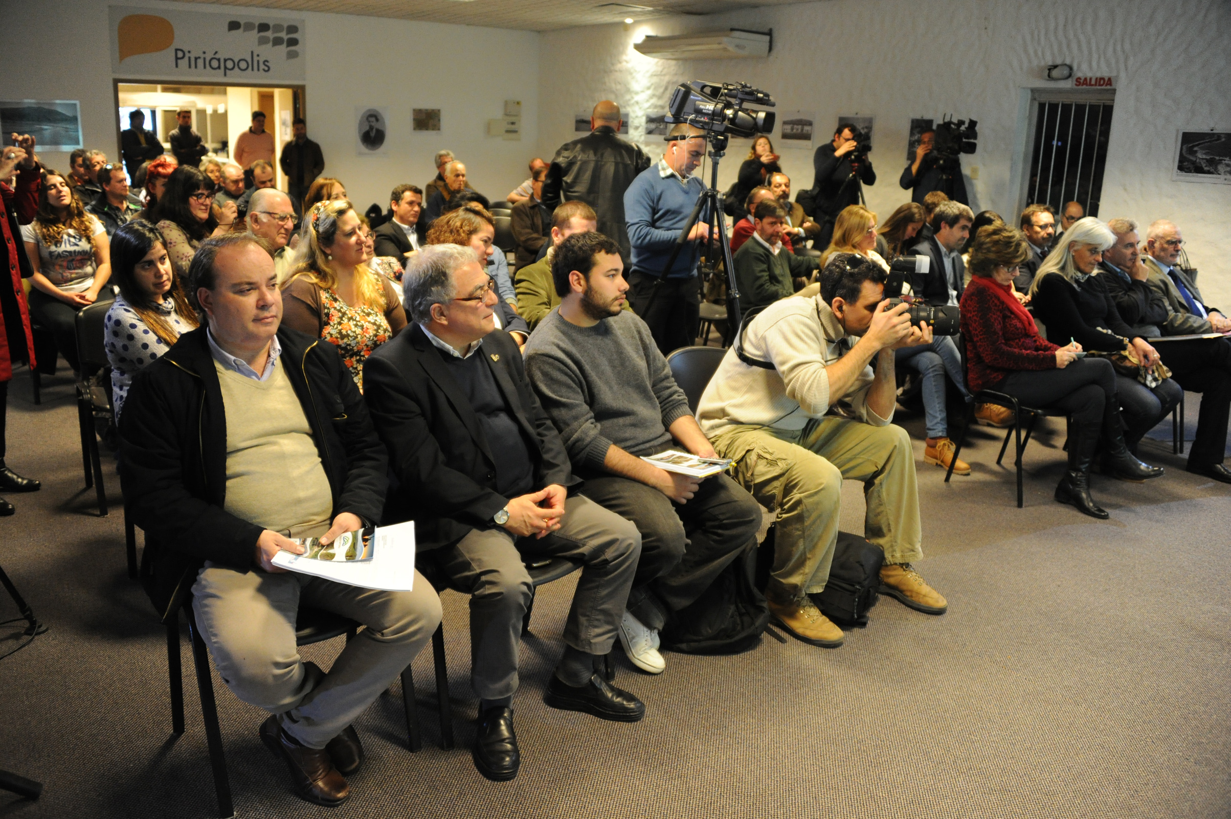 Asistentes a la conferencia