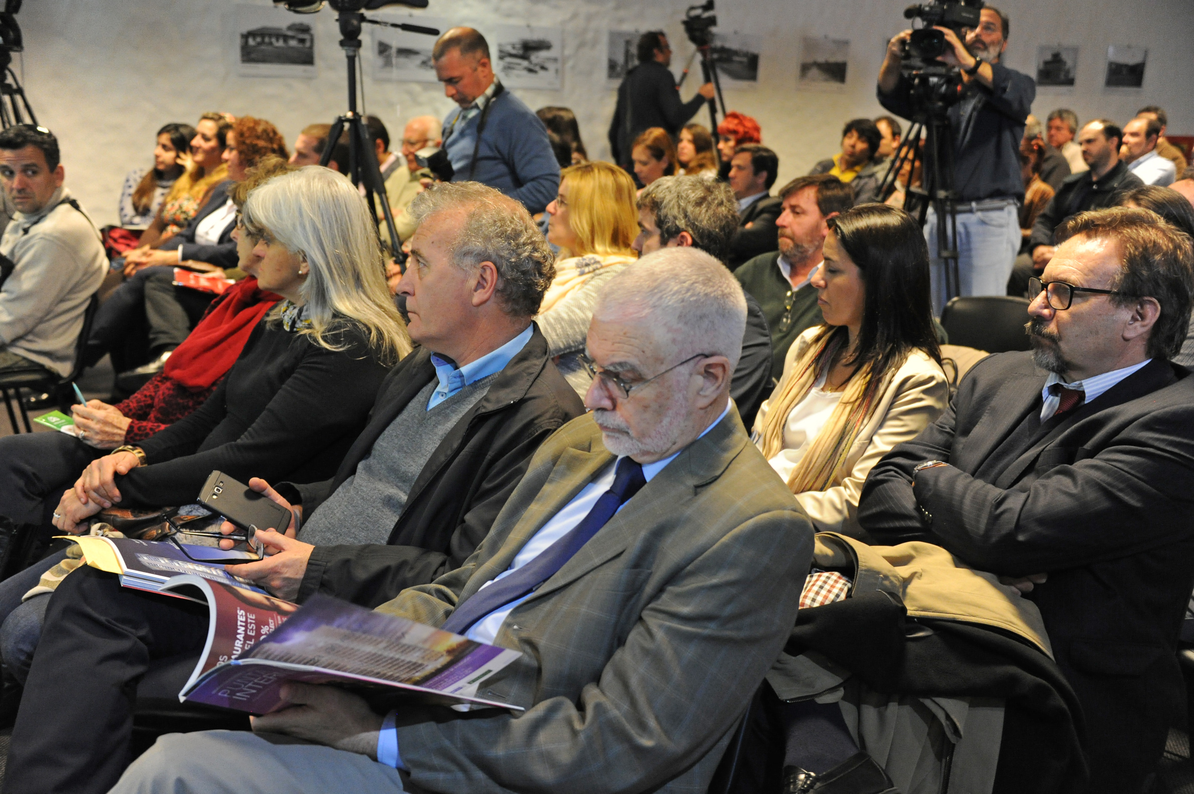 Asistentes a la conferencia