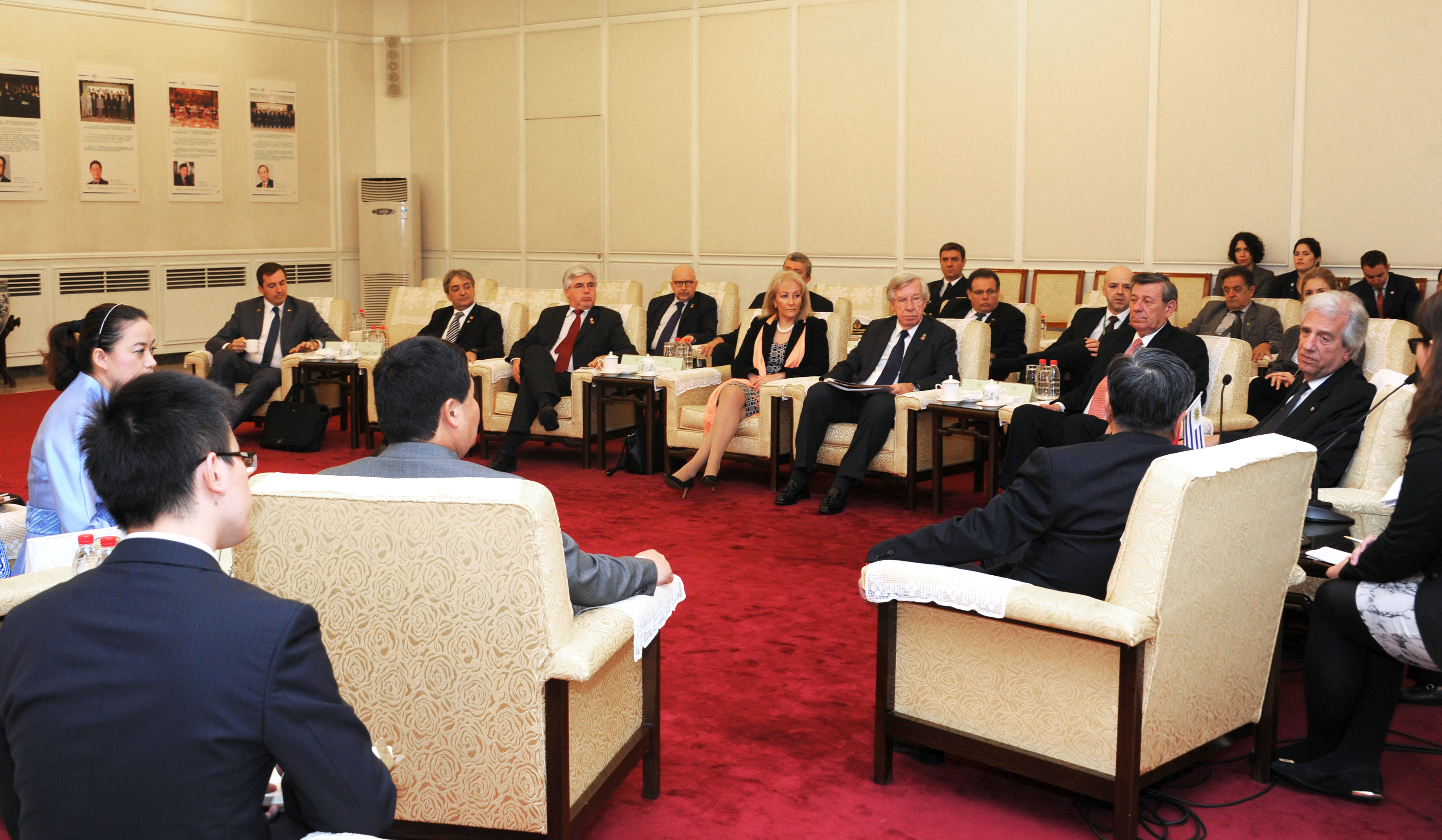 Audiencia del Presidente Vázquez con el presidente de CCPIT, Jiang Zengwei