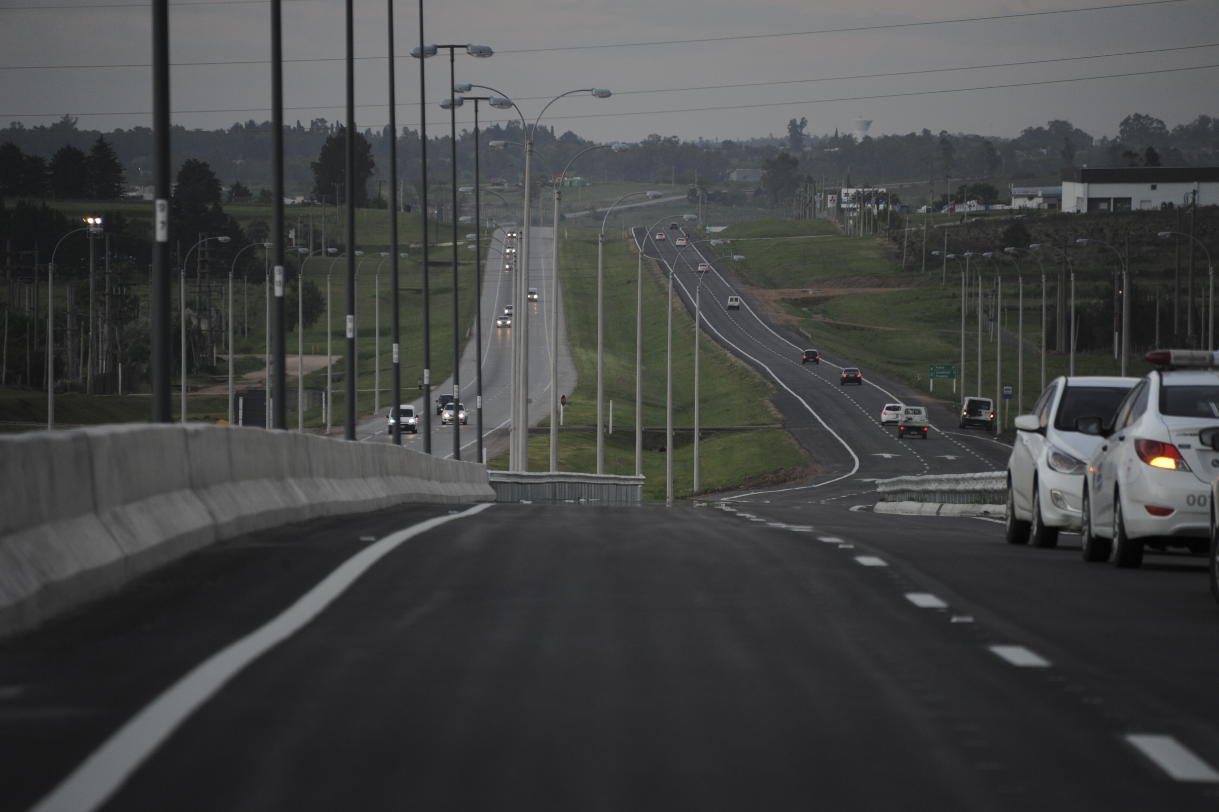 Rossi inauguró intercambiador en la intersección de rutas 5 y 48, que insumió 11 millones de dólares