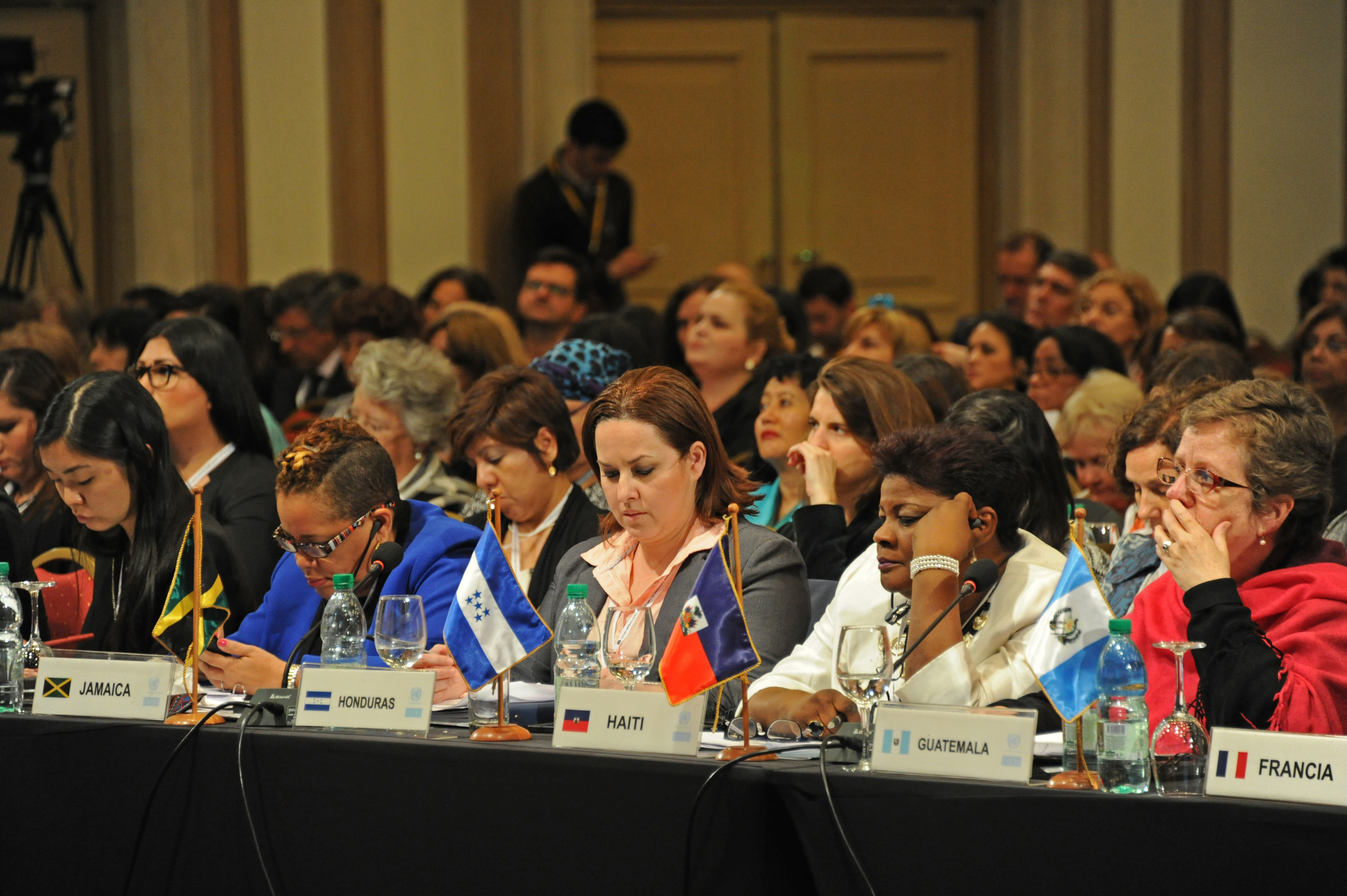 Asistentes a la conferencia