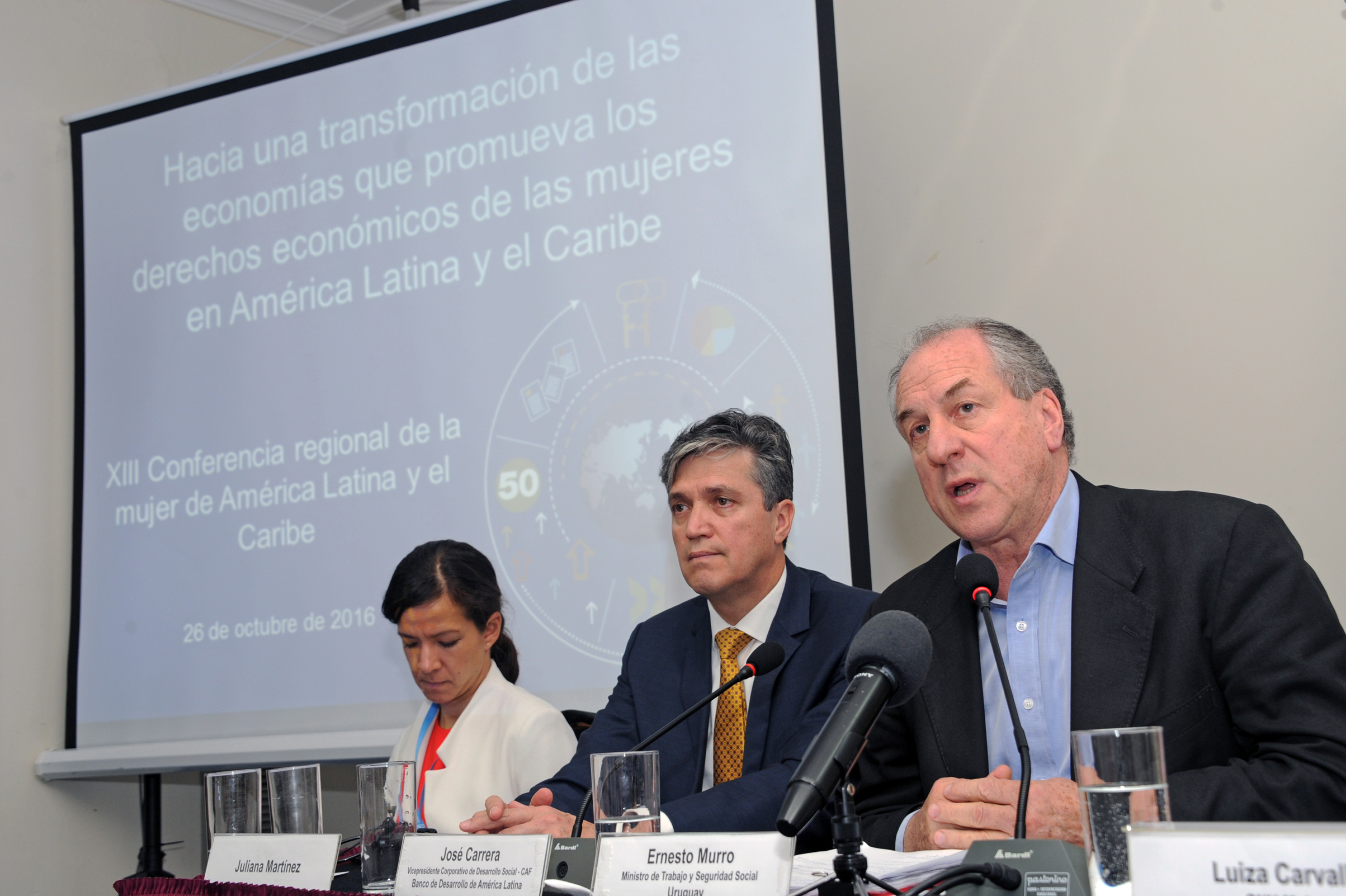 Ministro Murro, haciendo uso de la palabra