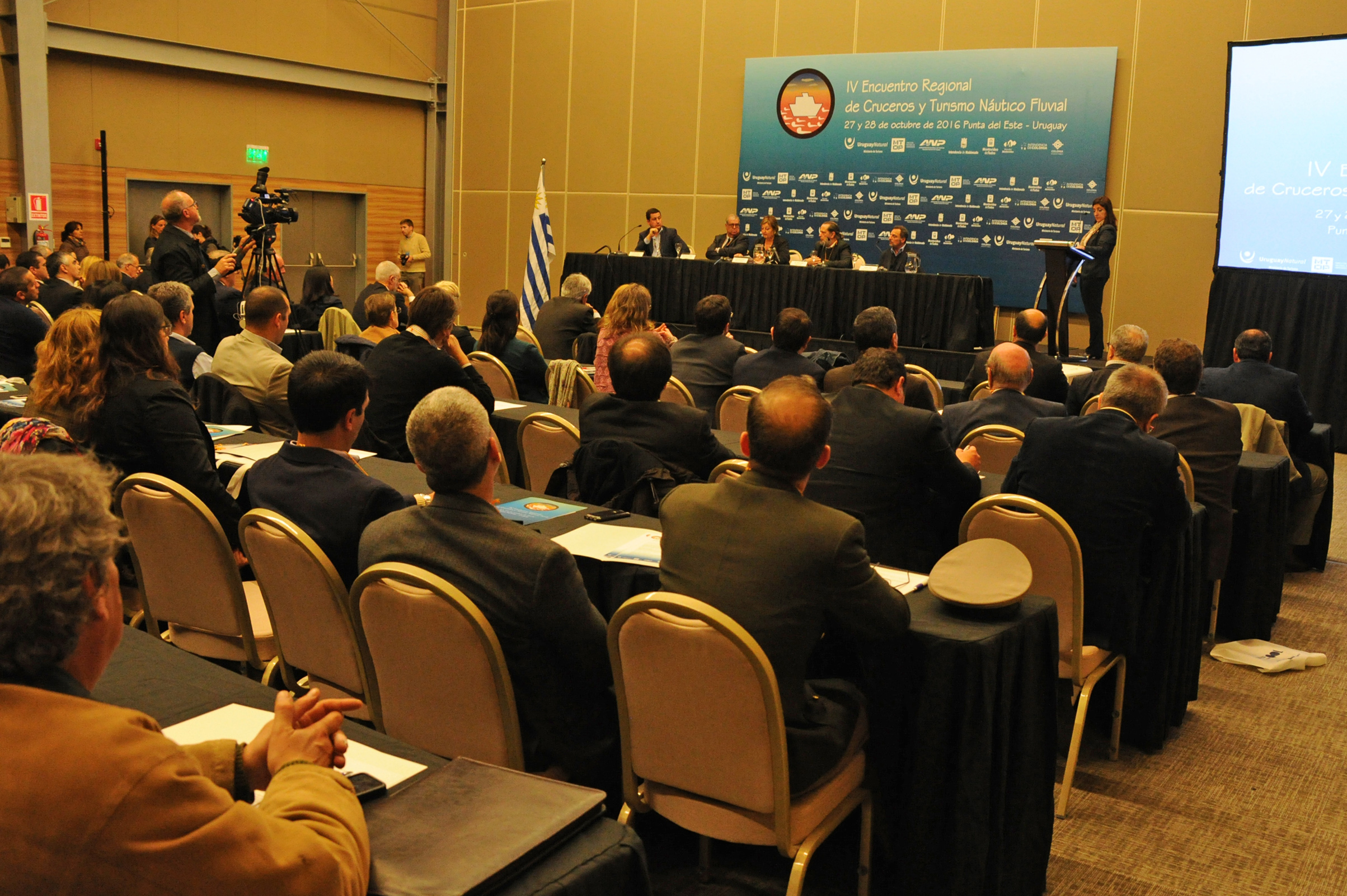 Cuarto Encuentro Regional de Cruceros y Turismo Náutico Fluvial