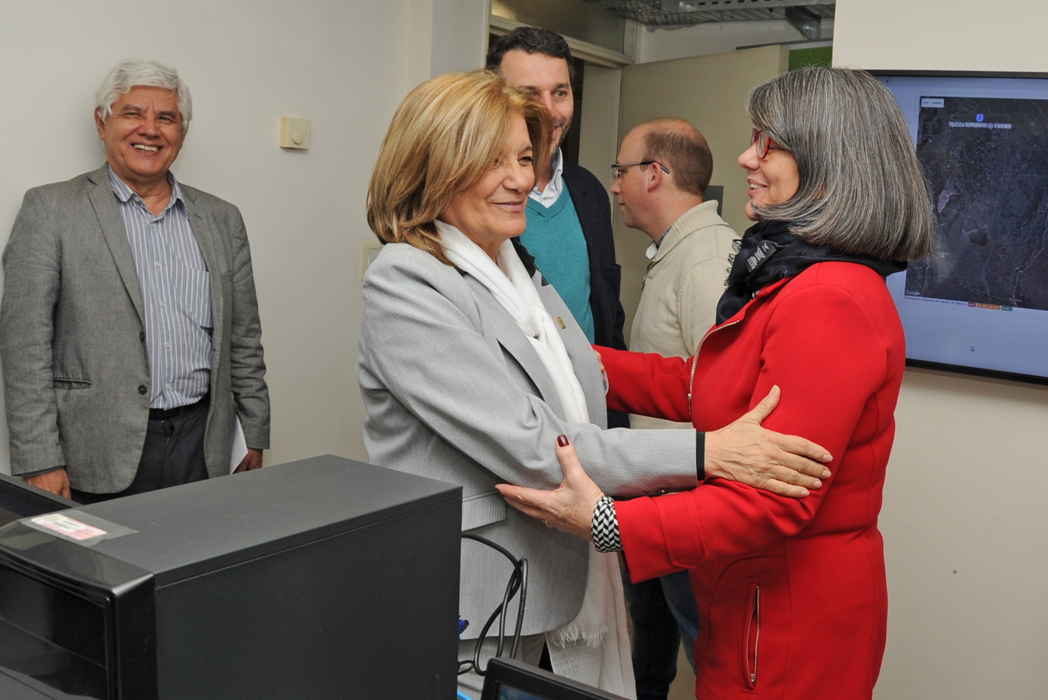 Dinagua recibe donación de 15 estaciones telemétricas automáticas