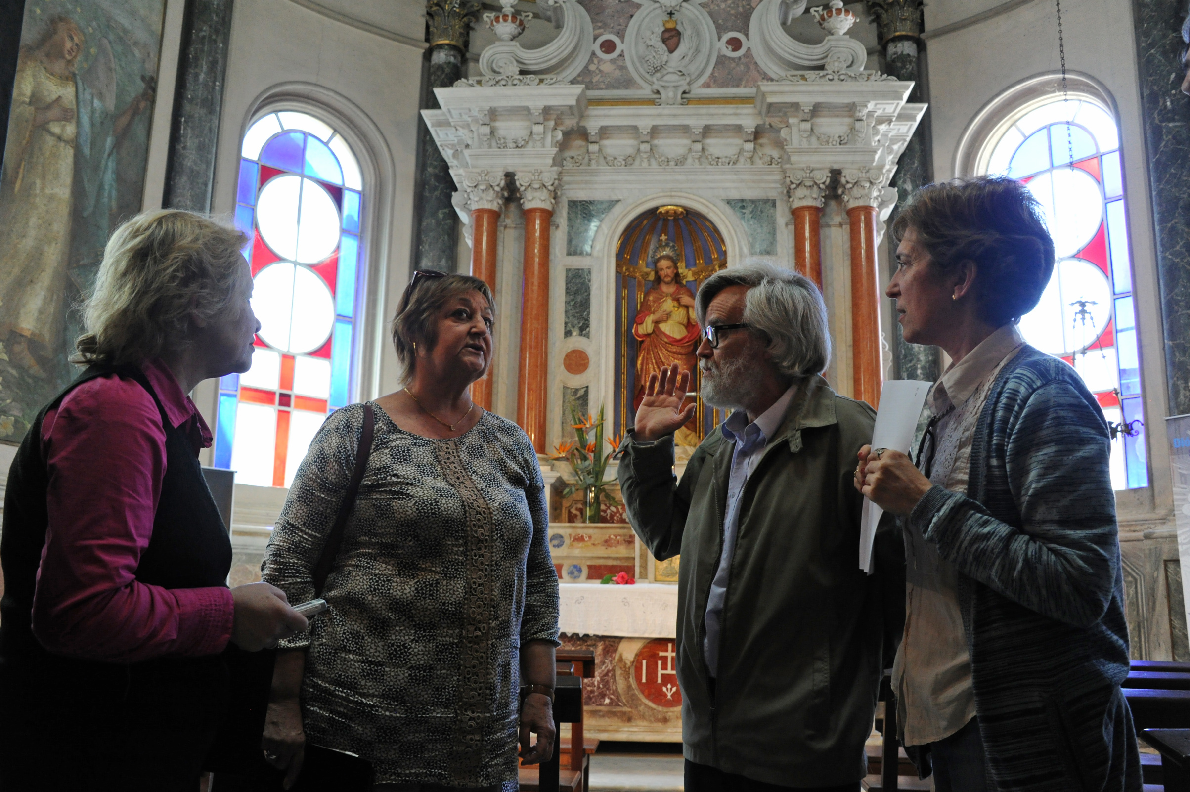 Ministra Liliam Kechichian visitó Catedral de San José