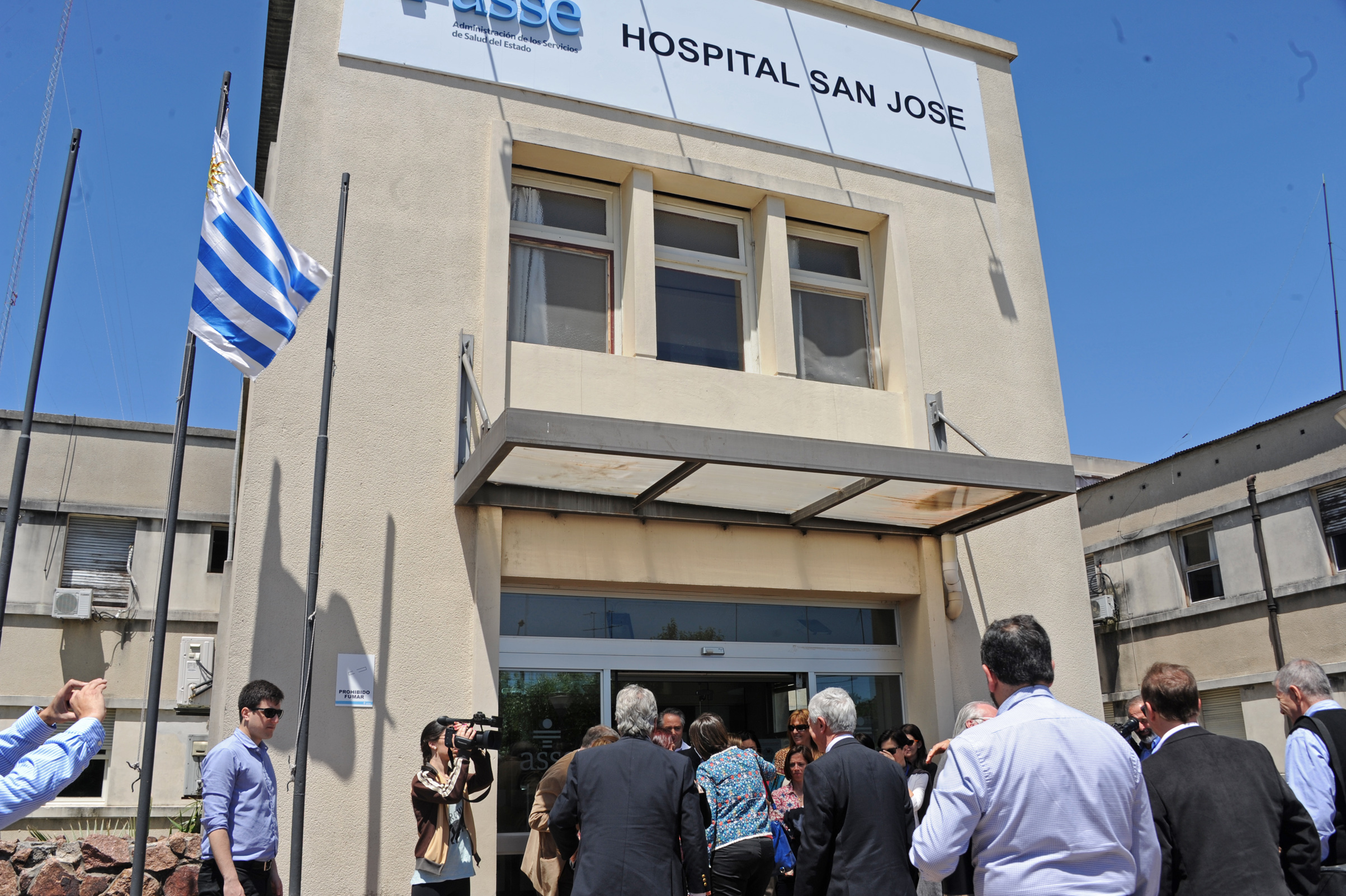 Autoridades de Salud visitan Hospital de San José