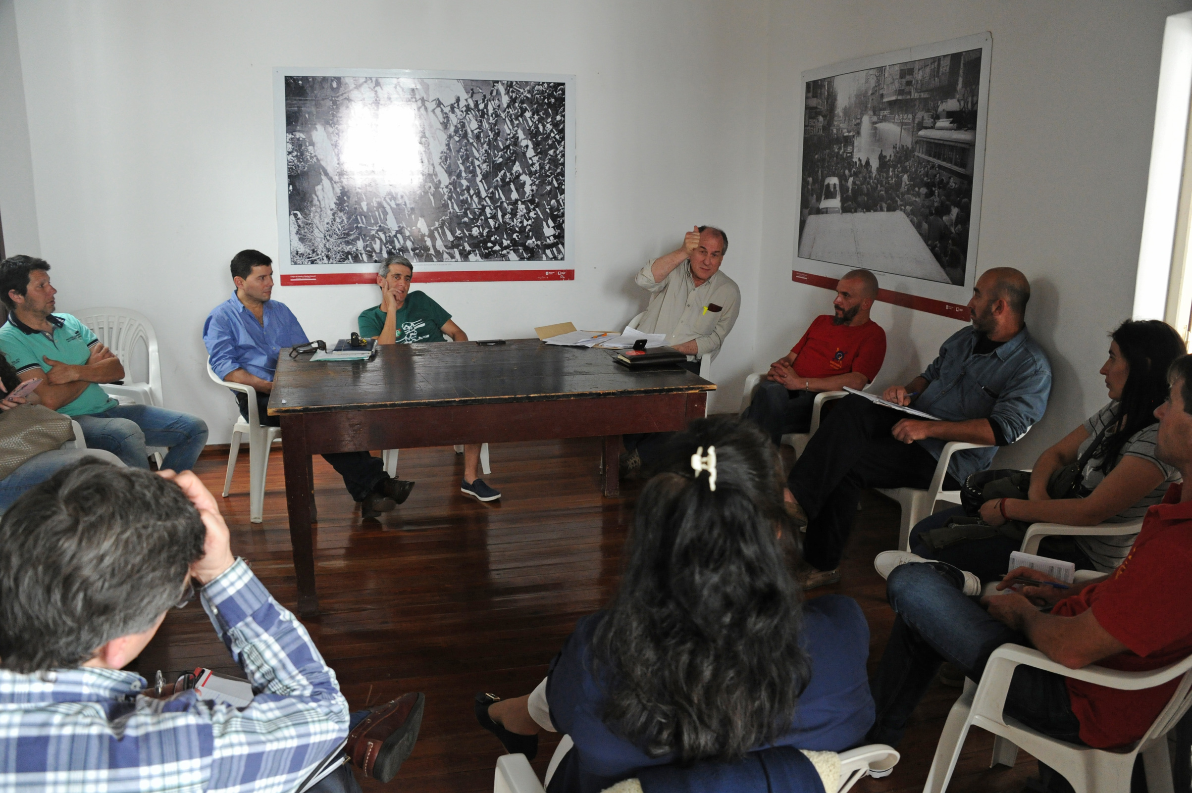 Ministro de Trabajo y Seguridad Social, Ernesto Murro, se reunió con representantes del PIT-CNT, con comerciantes y con empresarios del sector lechero