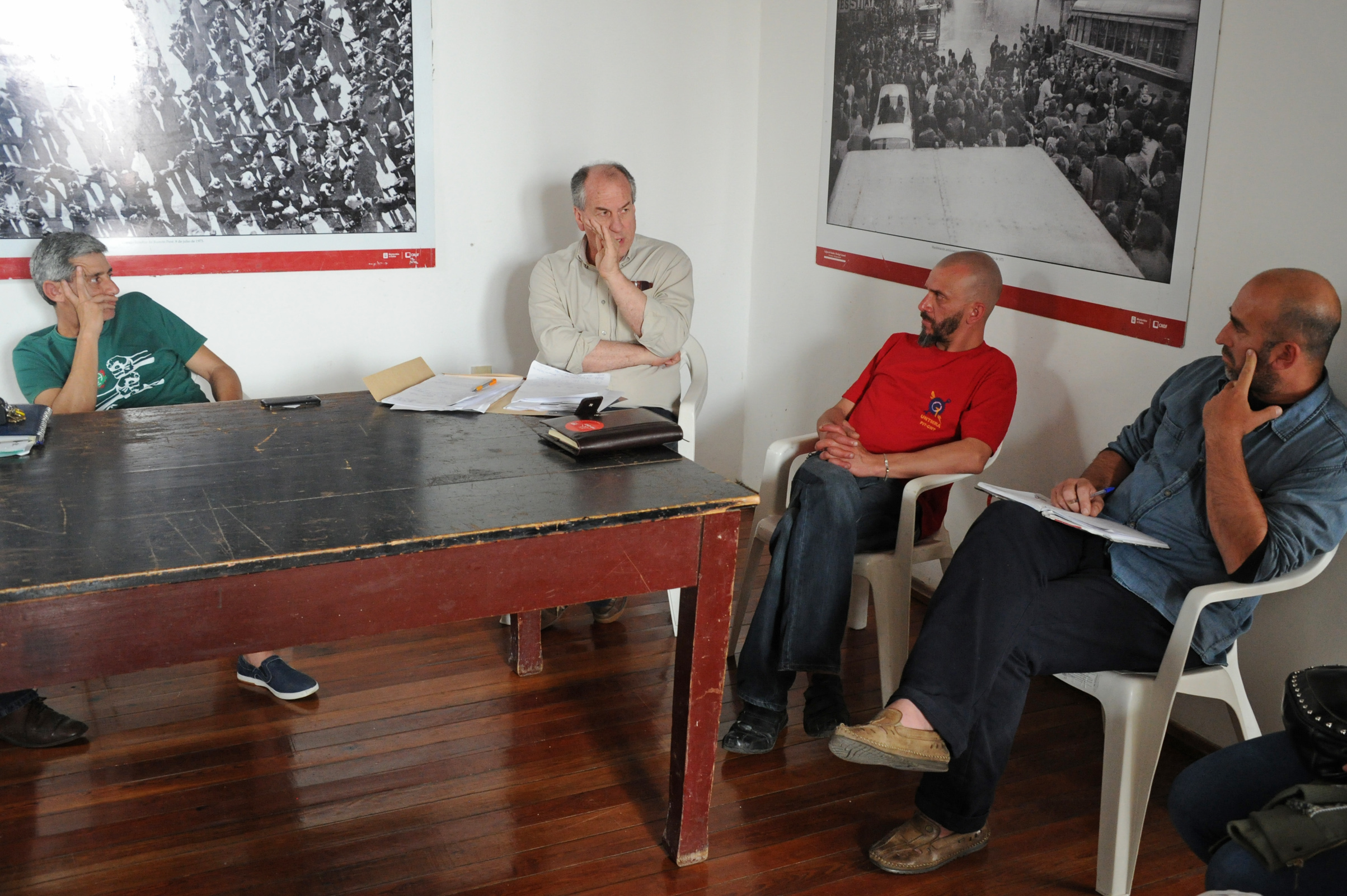 Ministro de Trabajo y Seguridad Social, Ernesto Murro, se reunió con representantes del PIT-CNT, con comerciantes y con empresarios del sector lechero