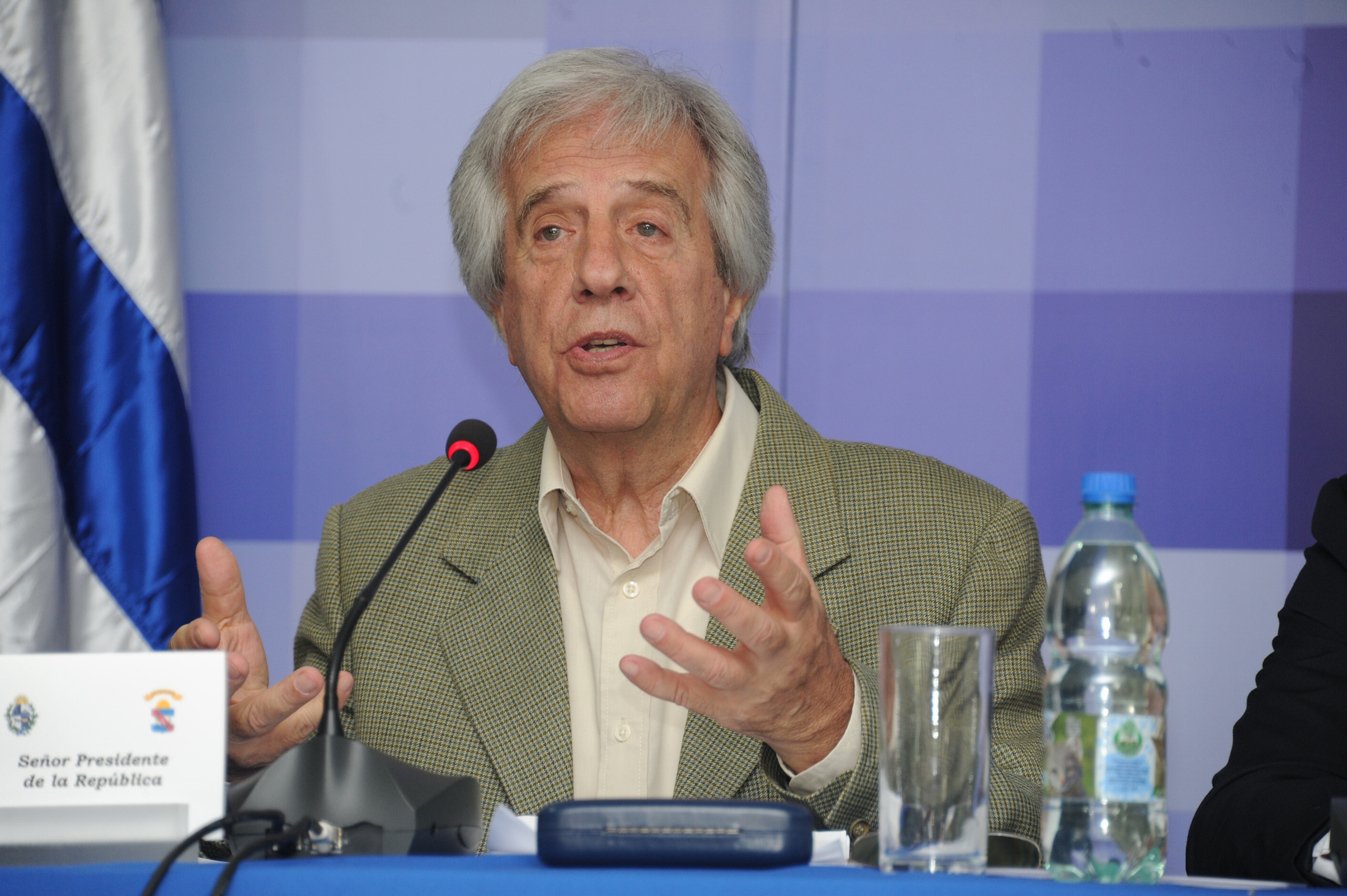 Presidente Vázquez haciendo uso de la palabra