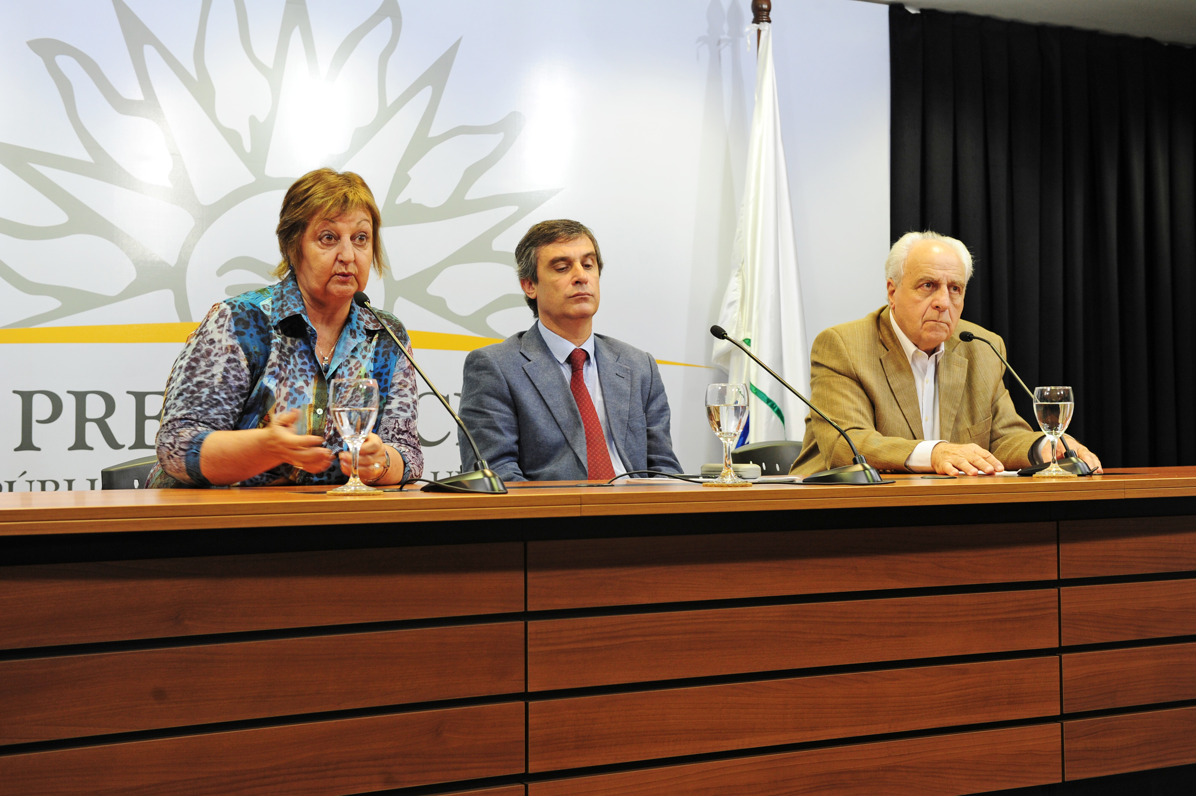 Ministra de Turismo, Lililam Kechichian, dirigiéndose a los presentes