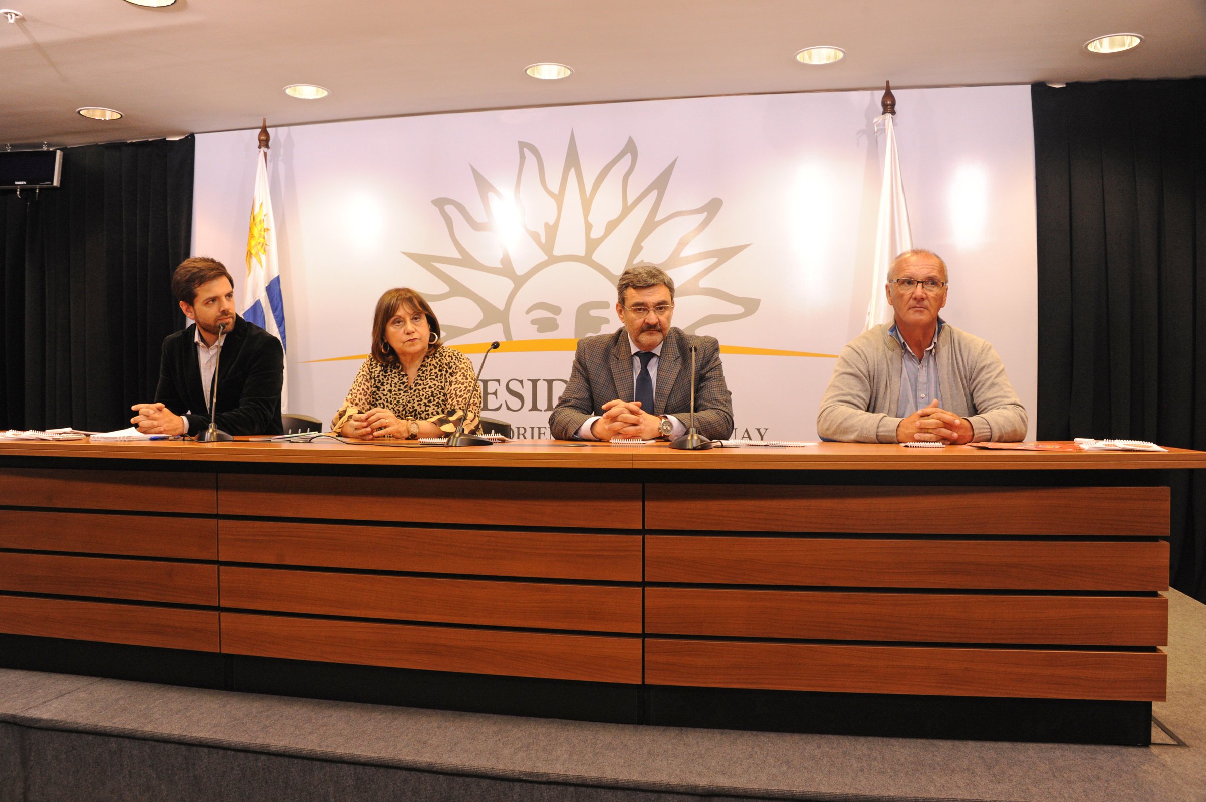 Mesa de autoridades