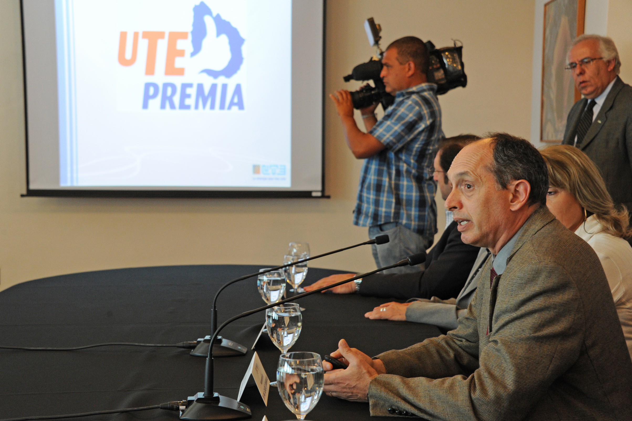 Presidente de UTE, Gonzalo Casaravilla, haciendo uso de la palabra
