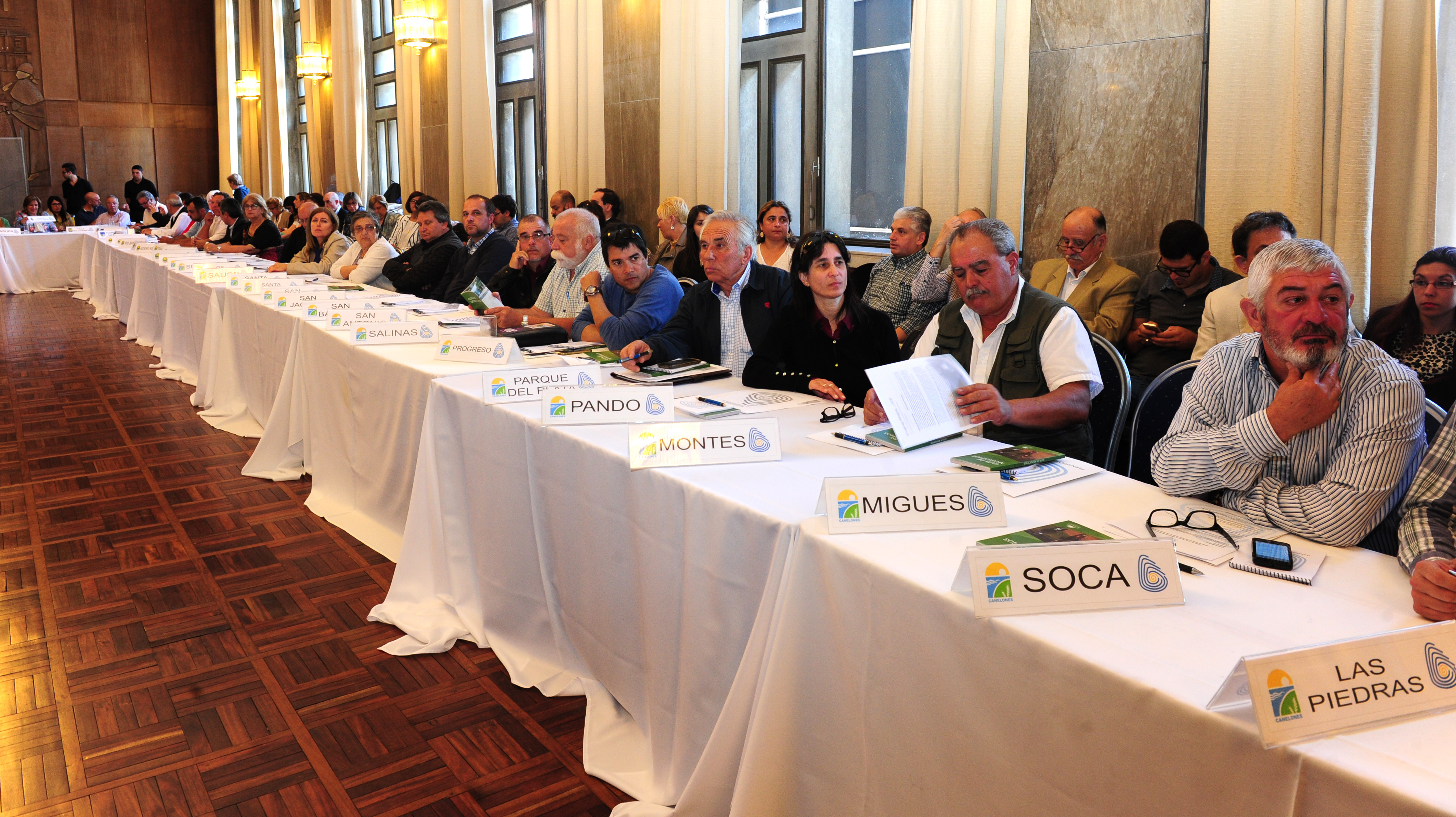 Representantes de todo el país en el Plenario Nacional de Municipios