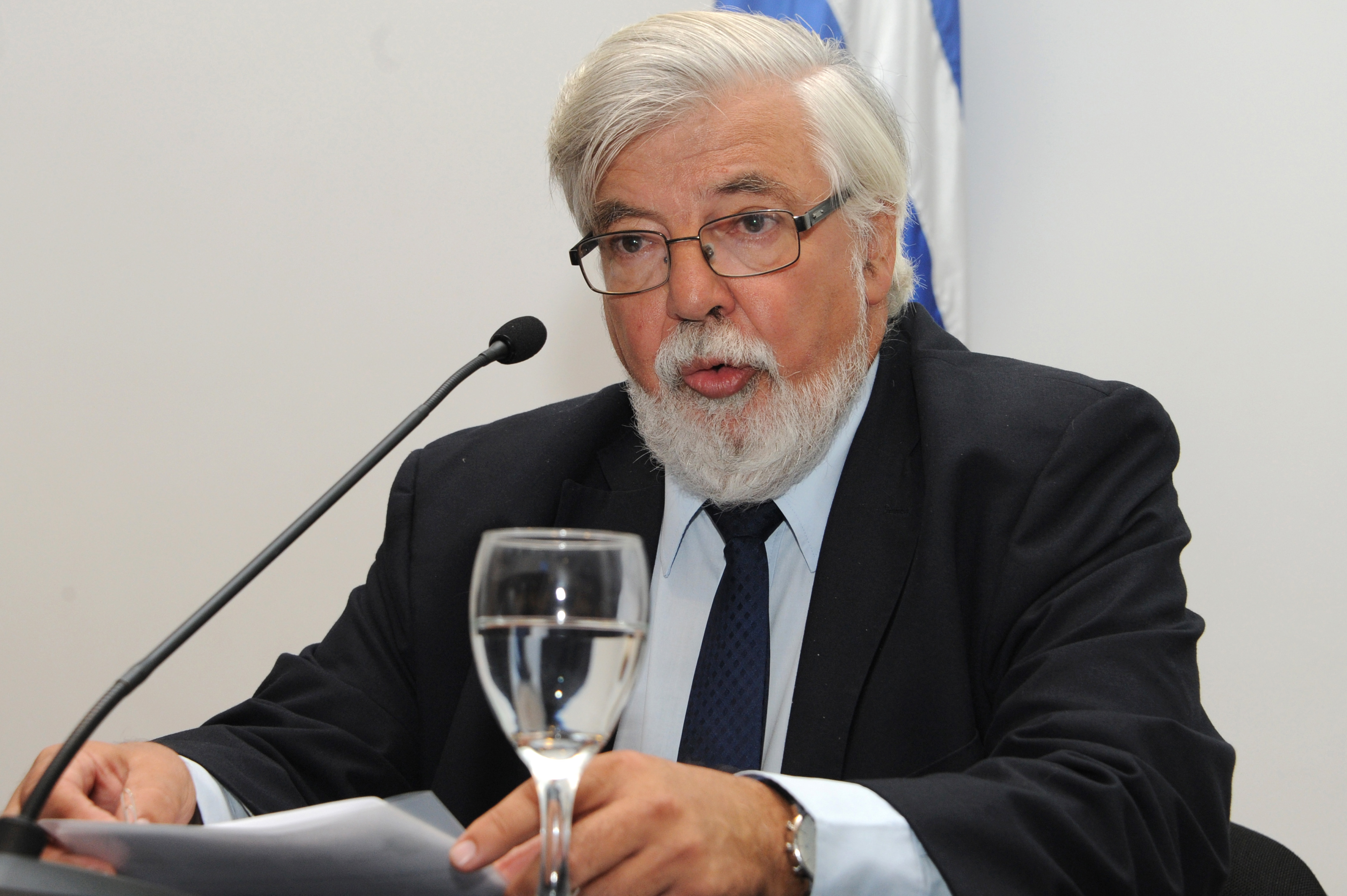 Ministro del Interior, Eduardo Bonomi, haciendo uso de la palabra