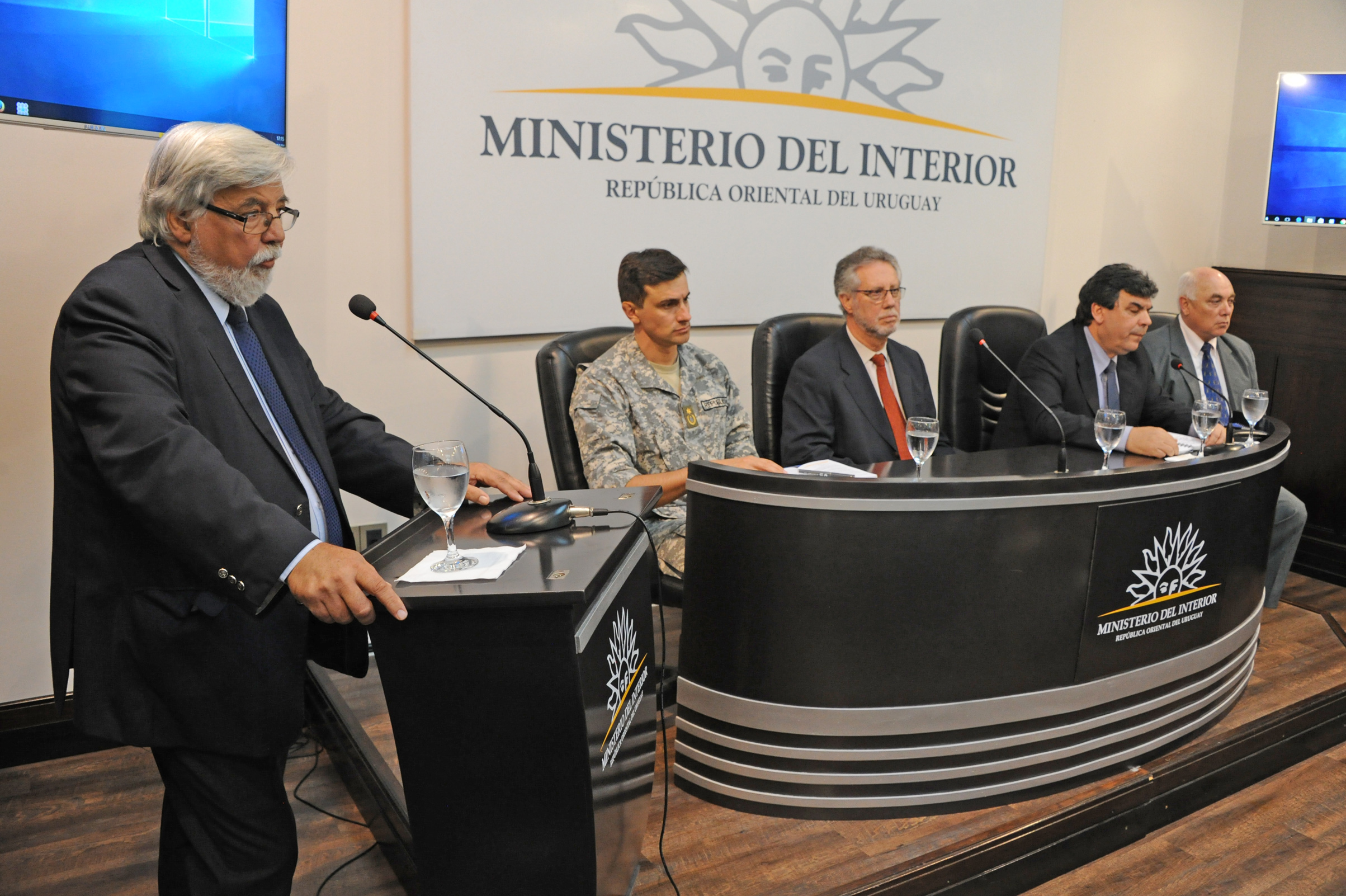 Ministro del Interior, Eduardo Bonomi, haciendo uso de la palabra