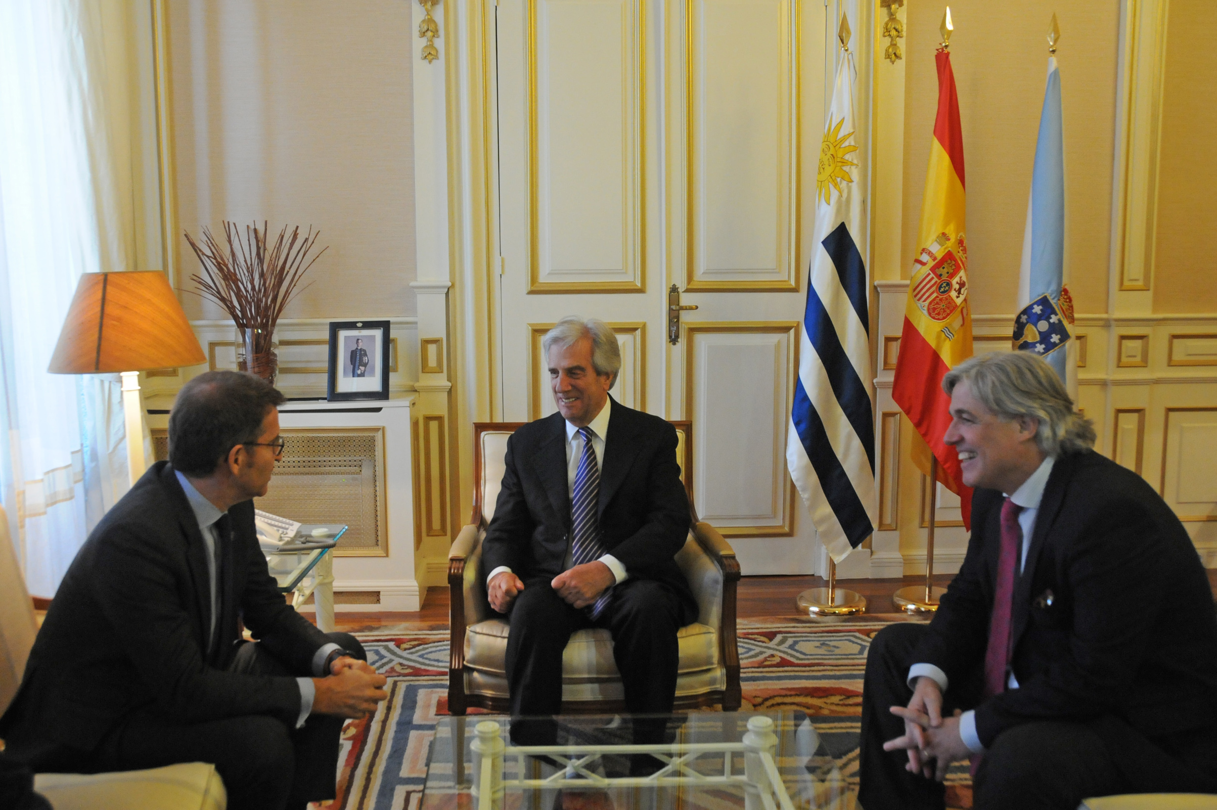 Presidente Vázquez durante la reunión con el presidente de la Xunta de Galicia, Alberto Nuñez Feijóo