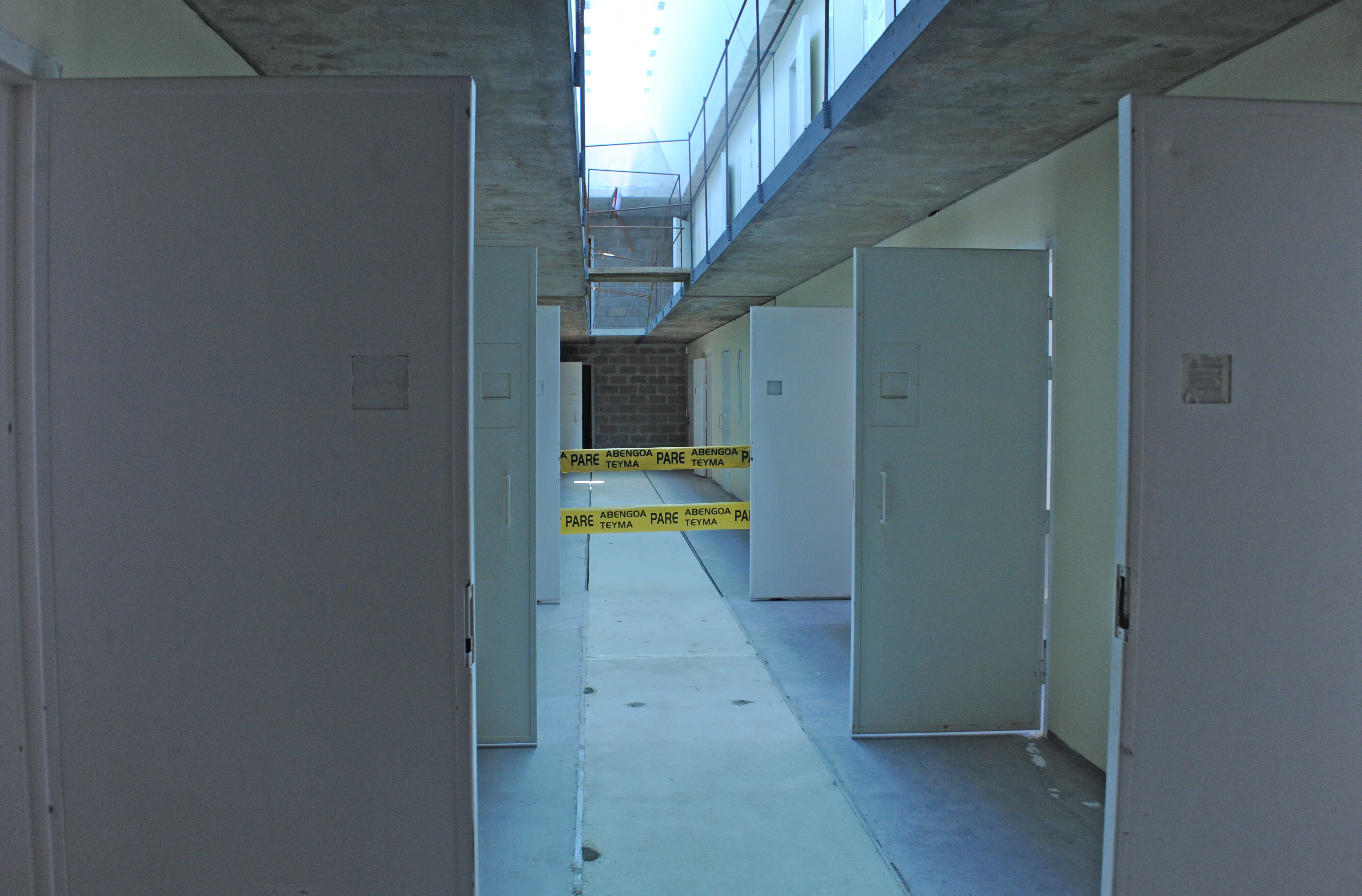 Ministro Bonomi y autoridades recorrieron obras de la Unidad Penitenciaria de Punta de Rieles