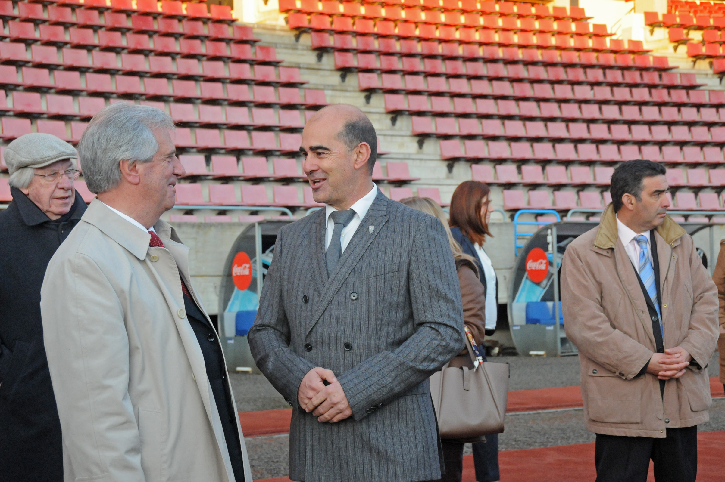 Presidente Vázquez dialoga con el presidente de la Sociedad Deportiva Compostela
