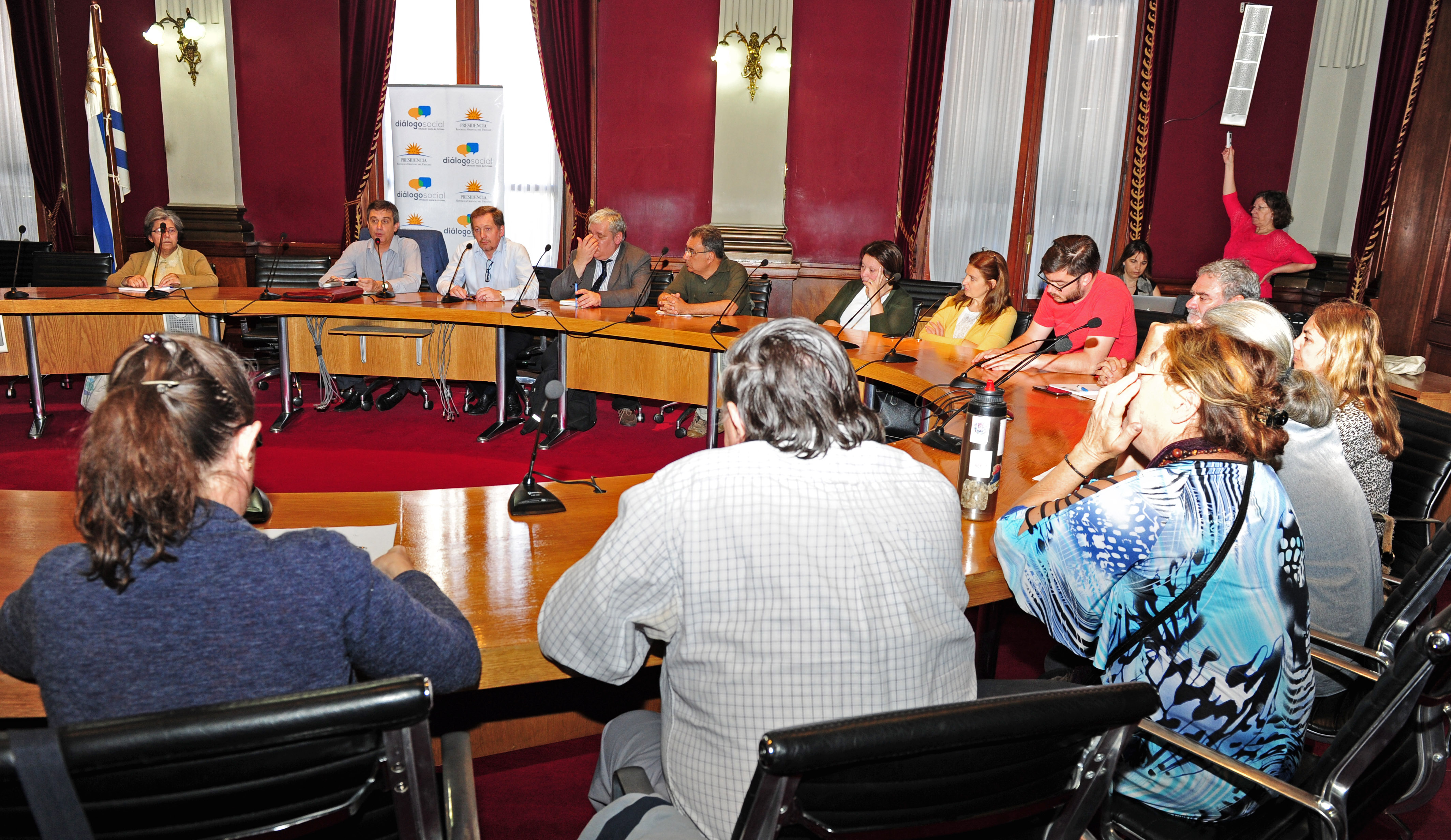 Autoridades de Mesa N.º 2 de Diálogo Social