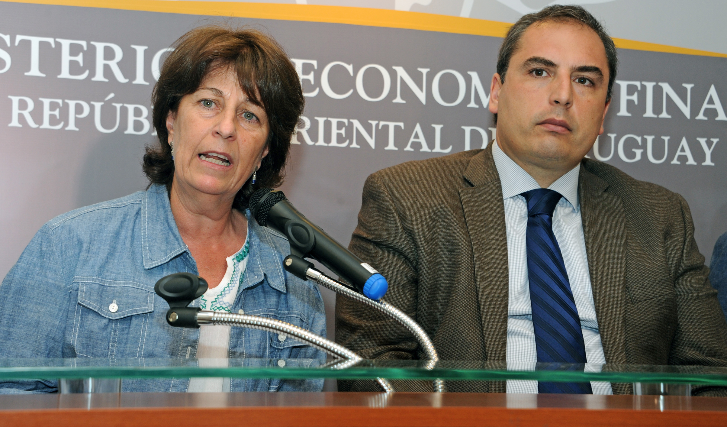 Presidenta del Instituto del Niño y el Adolescente del Uruguay, Marisa Lindner, haciendo uso de la palabra