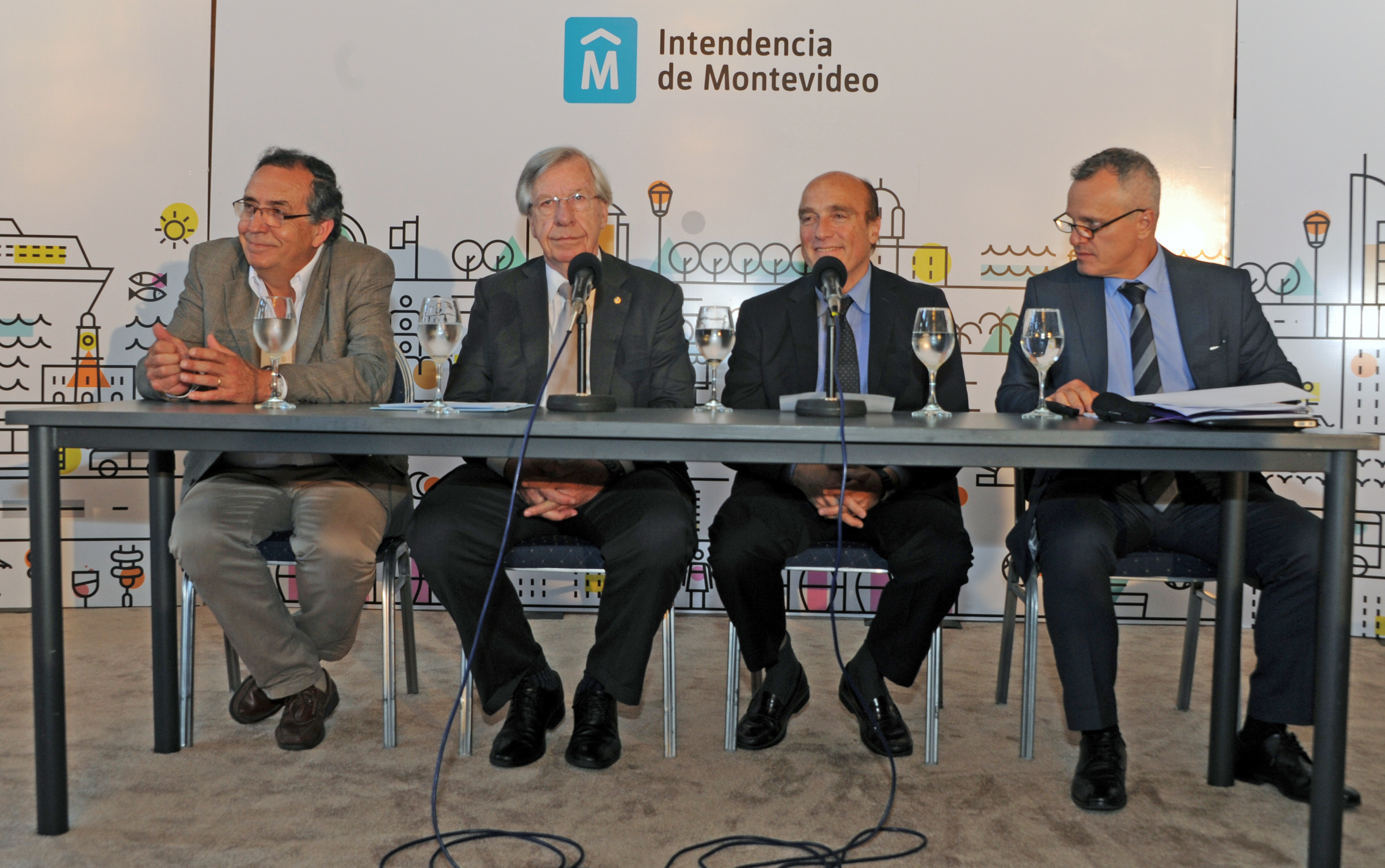 Mesa de autoridades