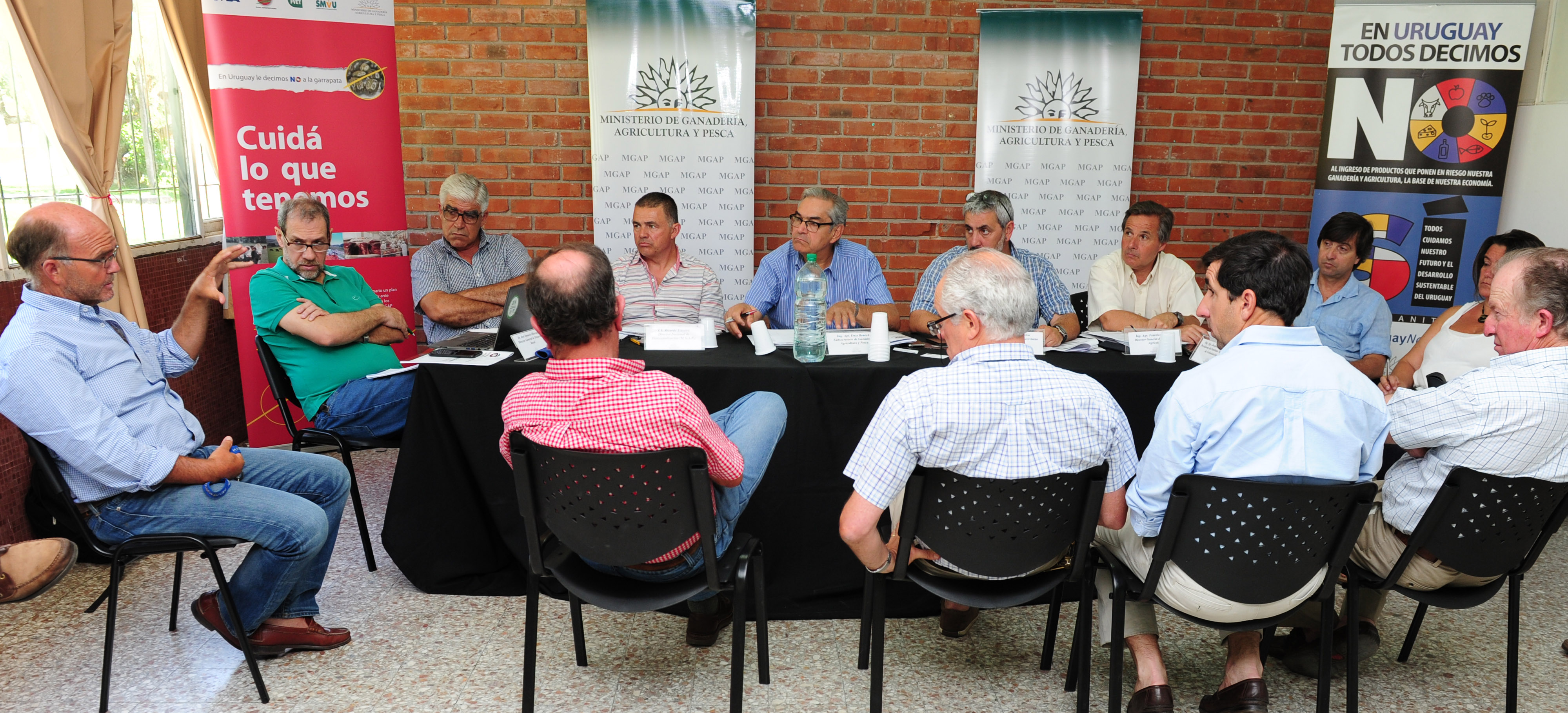 Autoridades del MGAP recibieron productores agropecuarios del departamento de Flores