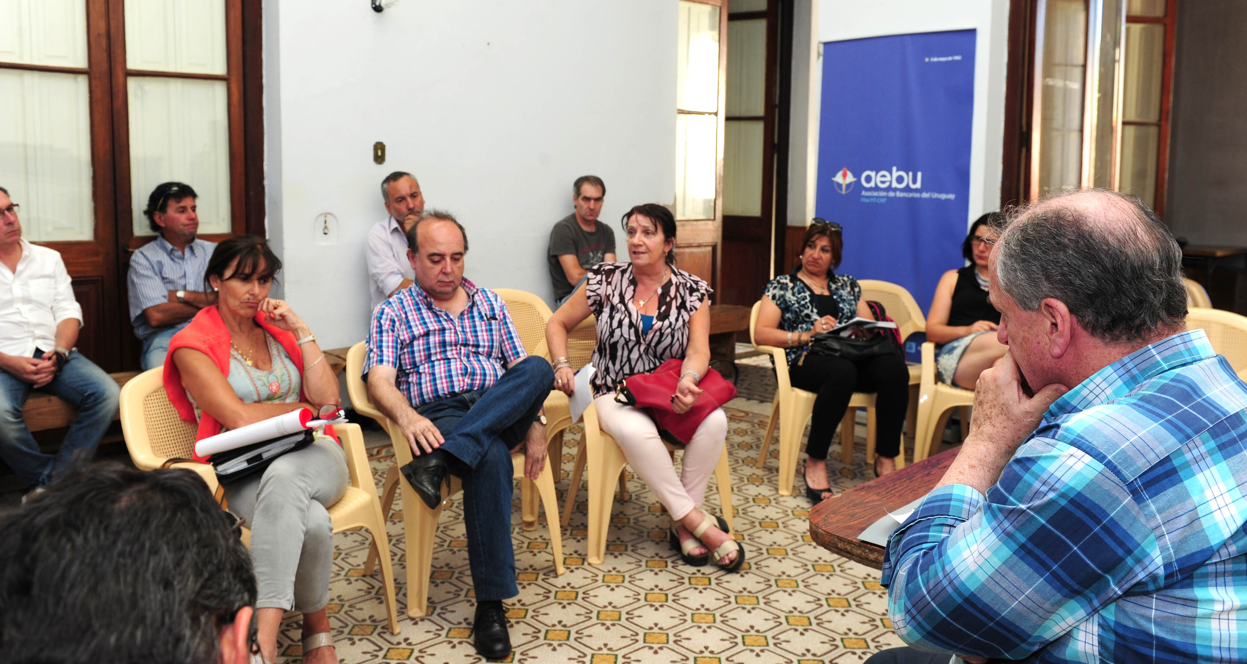 Reunión del Ministro de Trabajo, Ernesto Murro, con representantes de la sociedad local