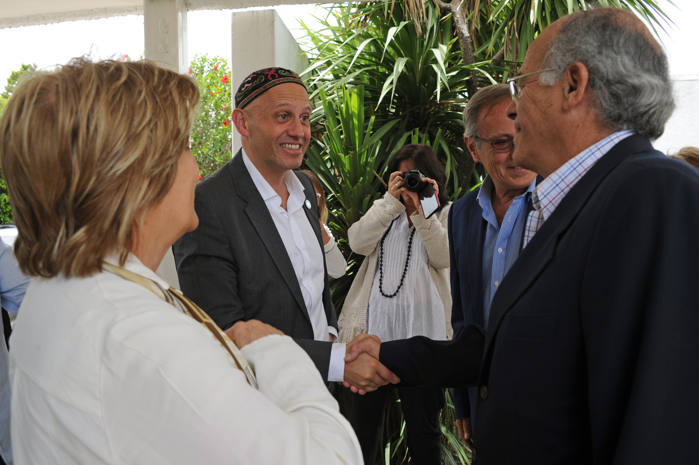 Ministro argentino Sergio Bergman junto subsecretario Jorge Rucks