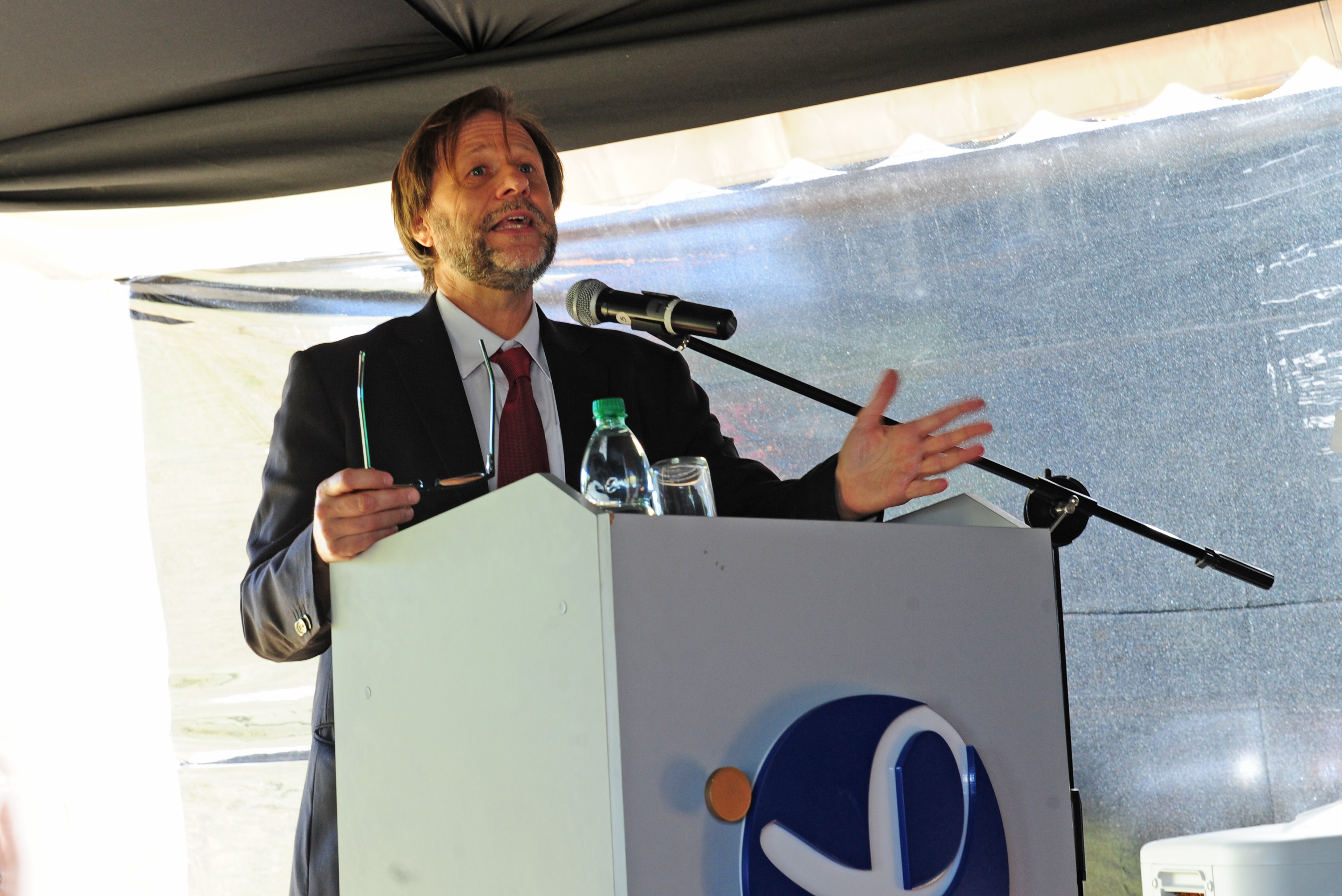 Acto de conmemoración del décimo aniversario del Instituto Pasteur de Montevideo