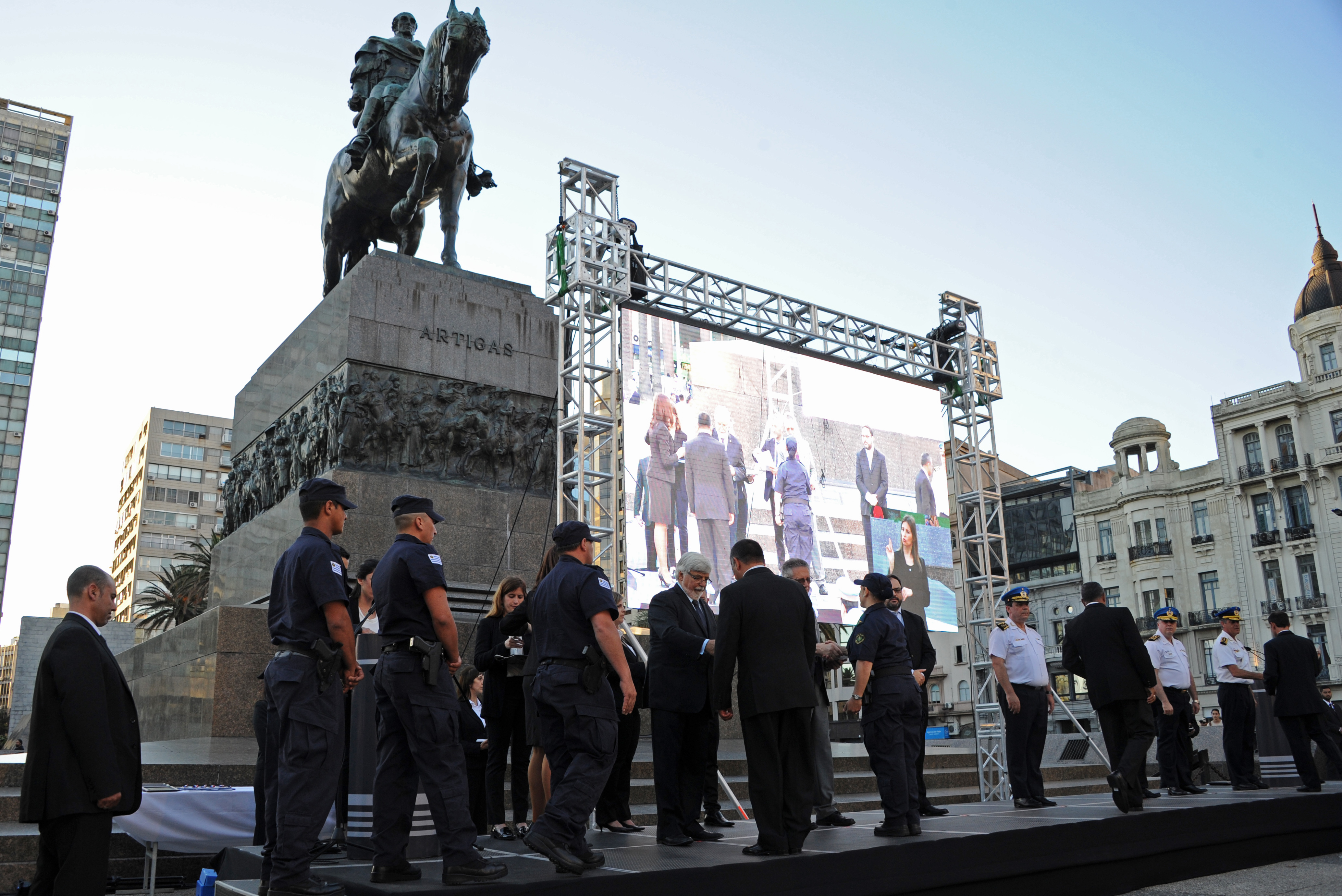 Premiación y reconocimiento a los funcionarios policiales destacados en 2016