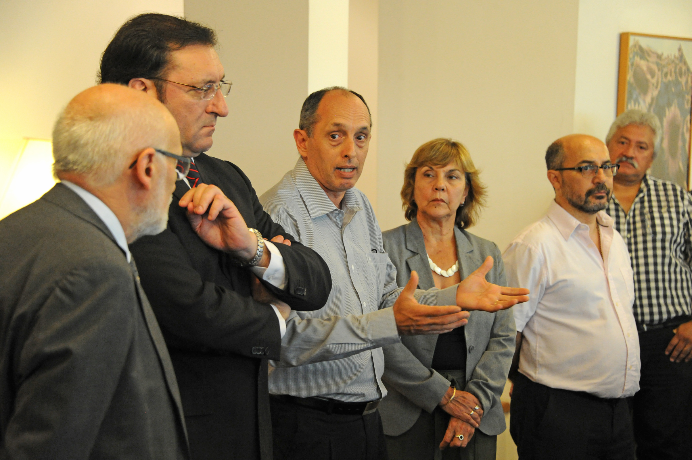 Presidente de UTE, Gonzalo Casaravilla, junto a autoridades del ente, realizaron un balance de la gestión 2016