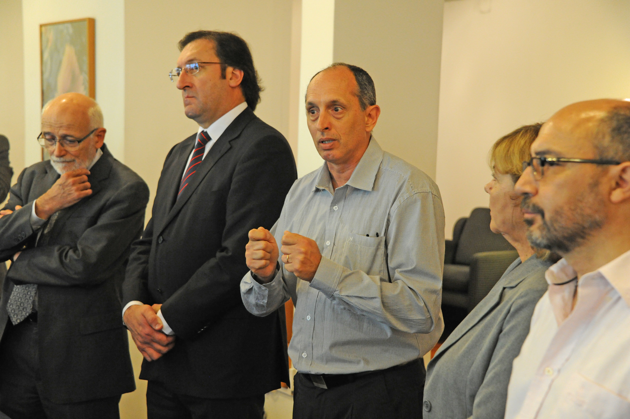 Presidente de UTE, Gonzalo Casaravilla, junto a autoridades del ente, realizaron un balance de la gestión 2016