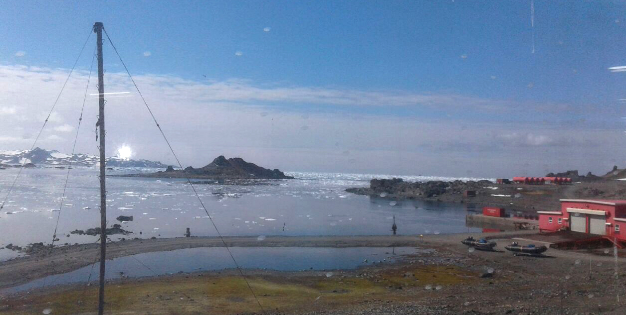 Delegación uruguaya en la Antártida visitó la base china Great Wall