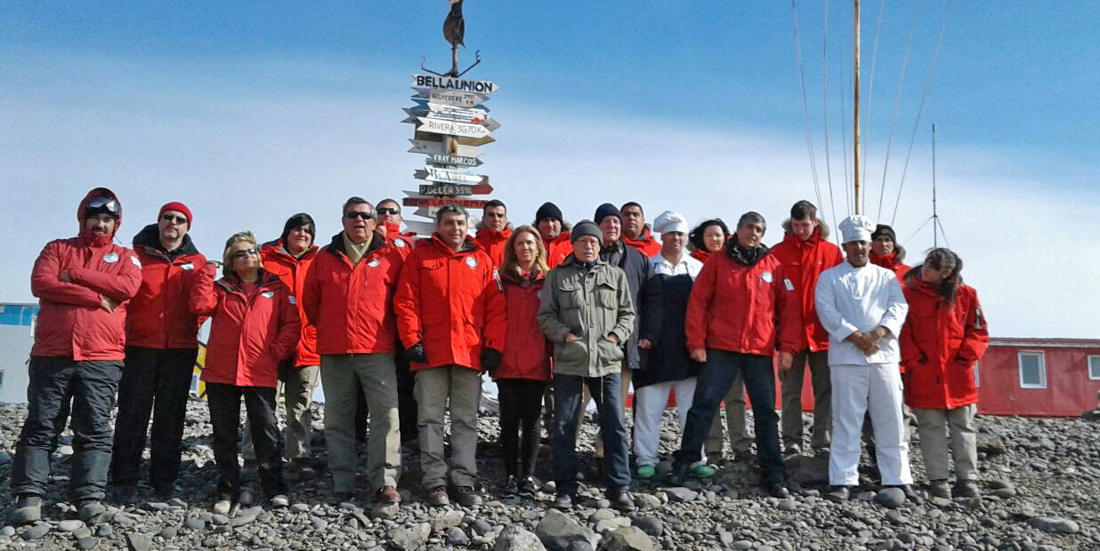 Cierre de visita de autoridades a la Base Científica Antártica Artigas