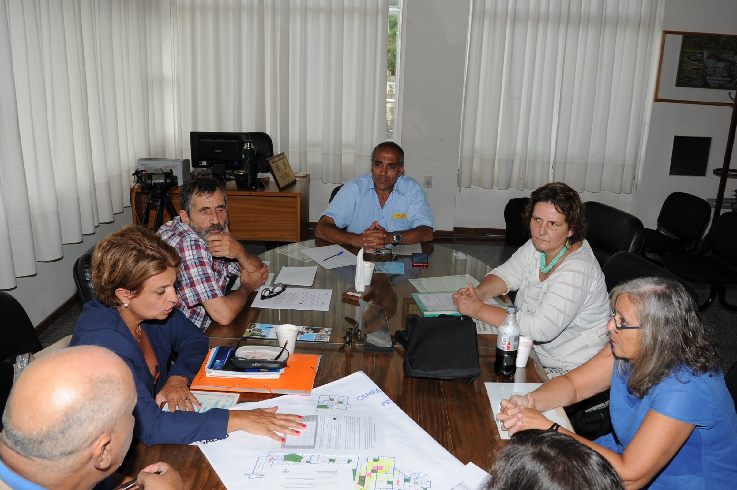 Reunión de autoridades del MSP junto a alcalde y autoridades en Piriápolis