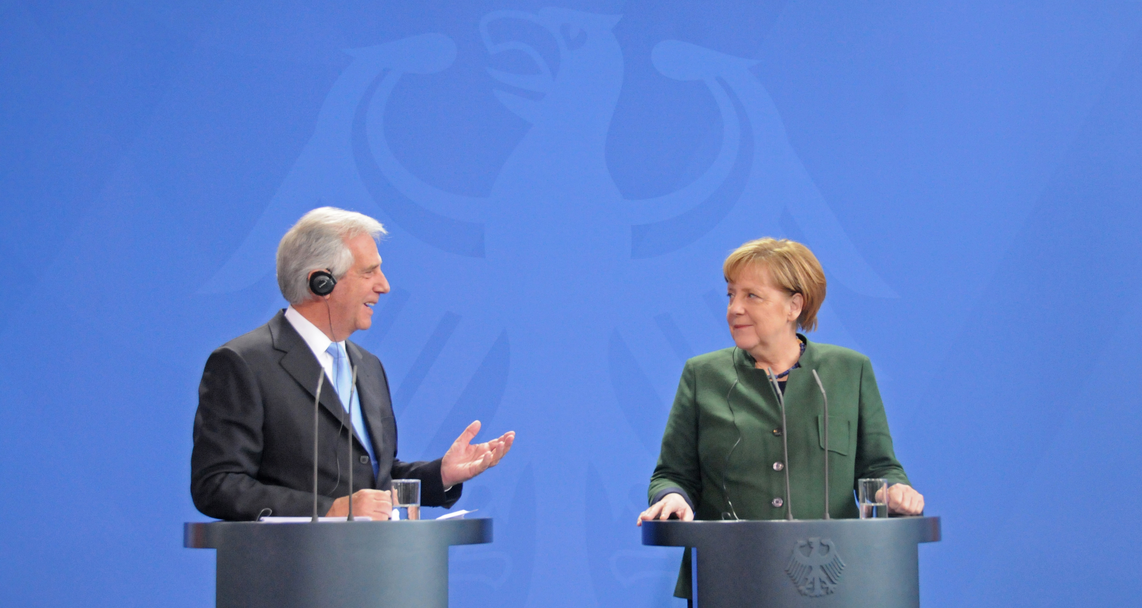 Presidente Tabaré Vázquez junto a Canciller de Alemania, Angela Merkel, durante la conferencia de prensa brindada una vez finalizada la reunión