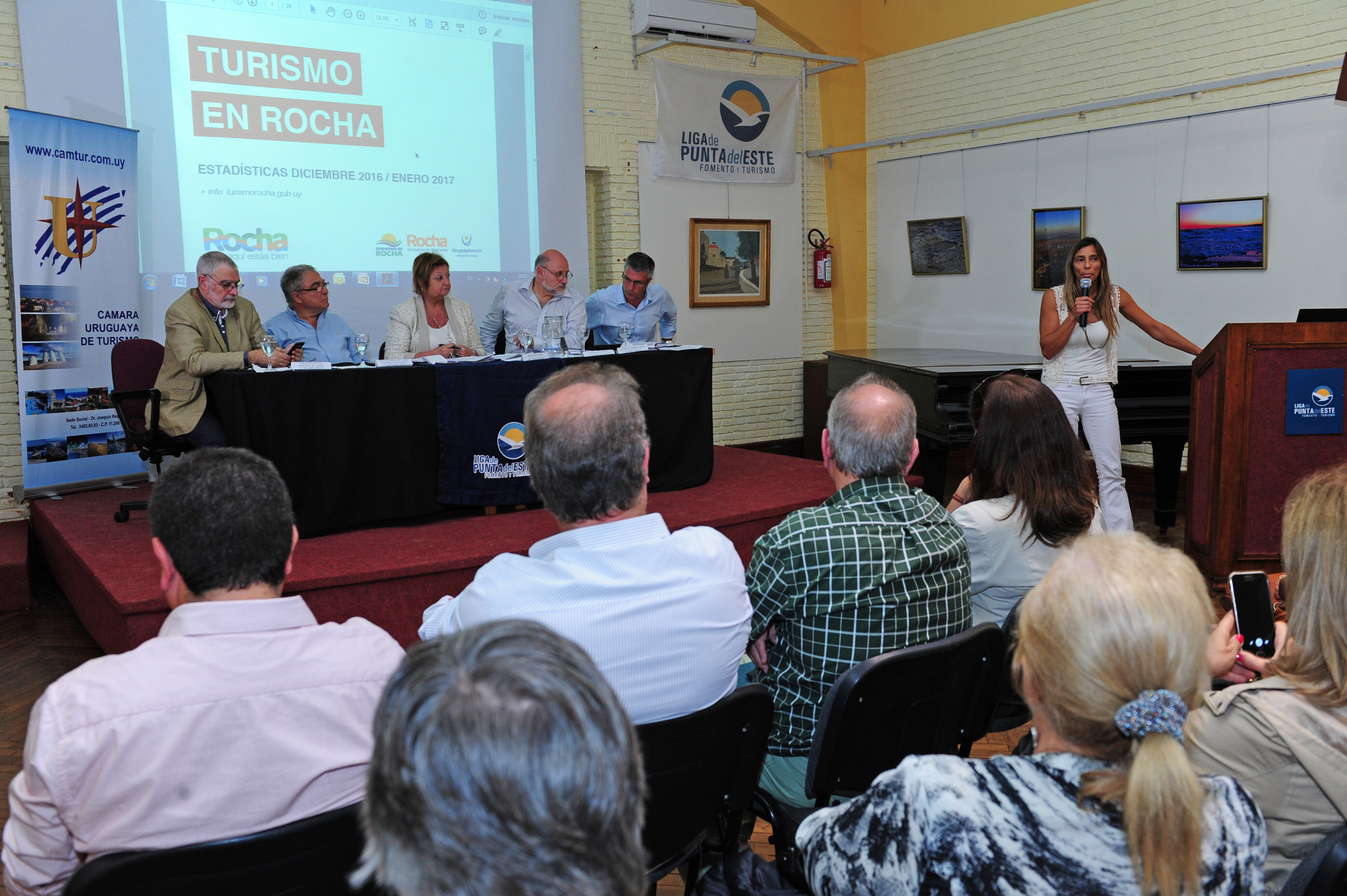 Presentación de datos turísticos