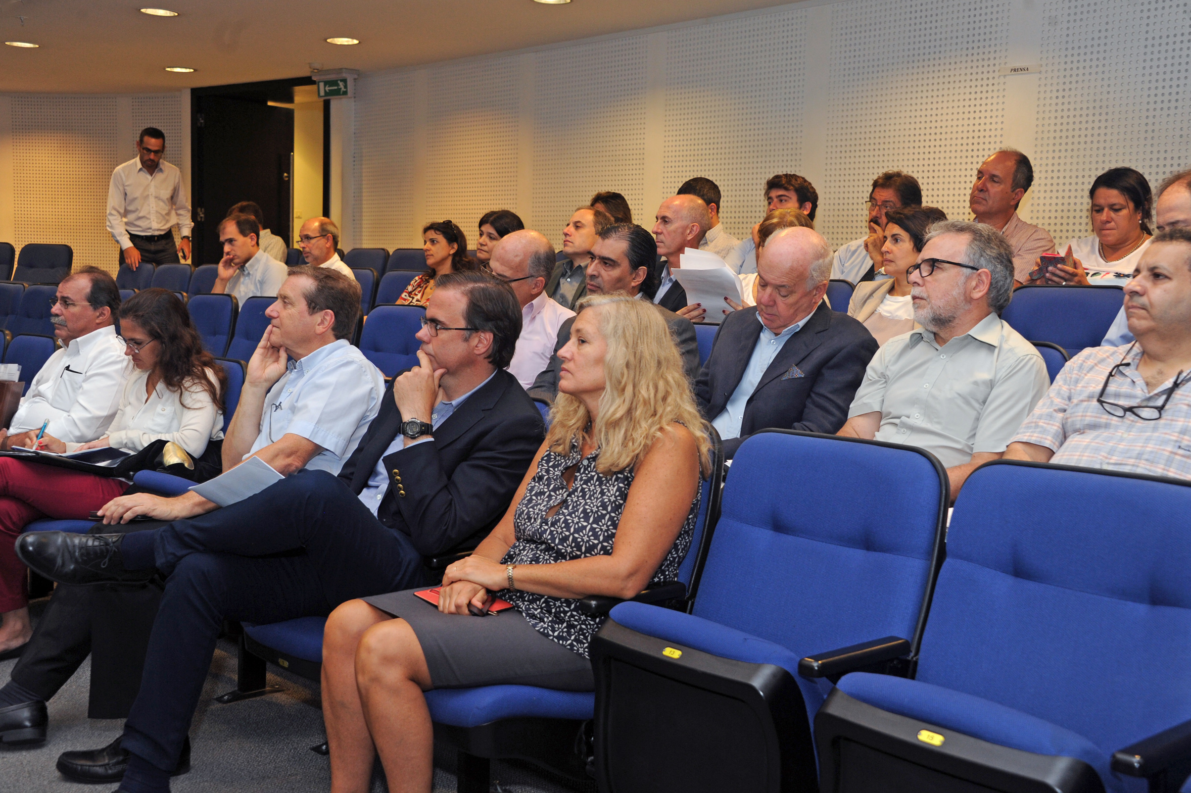 Asistentes a la presentación