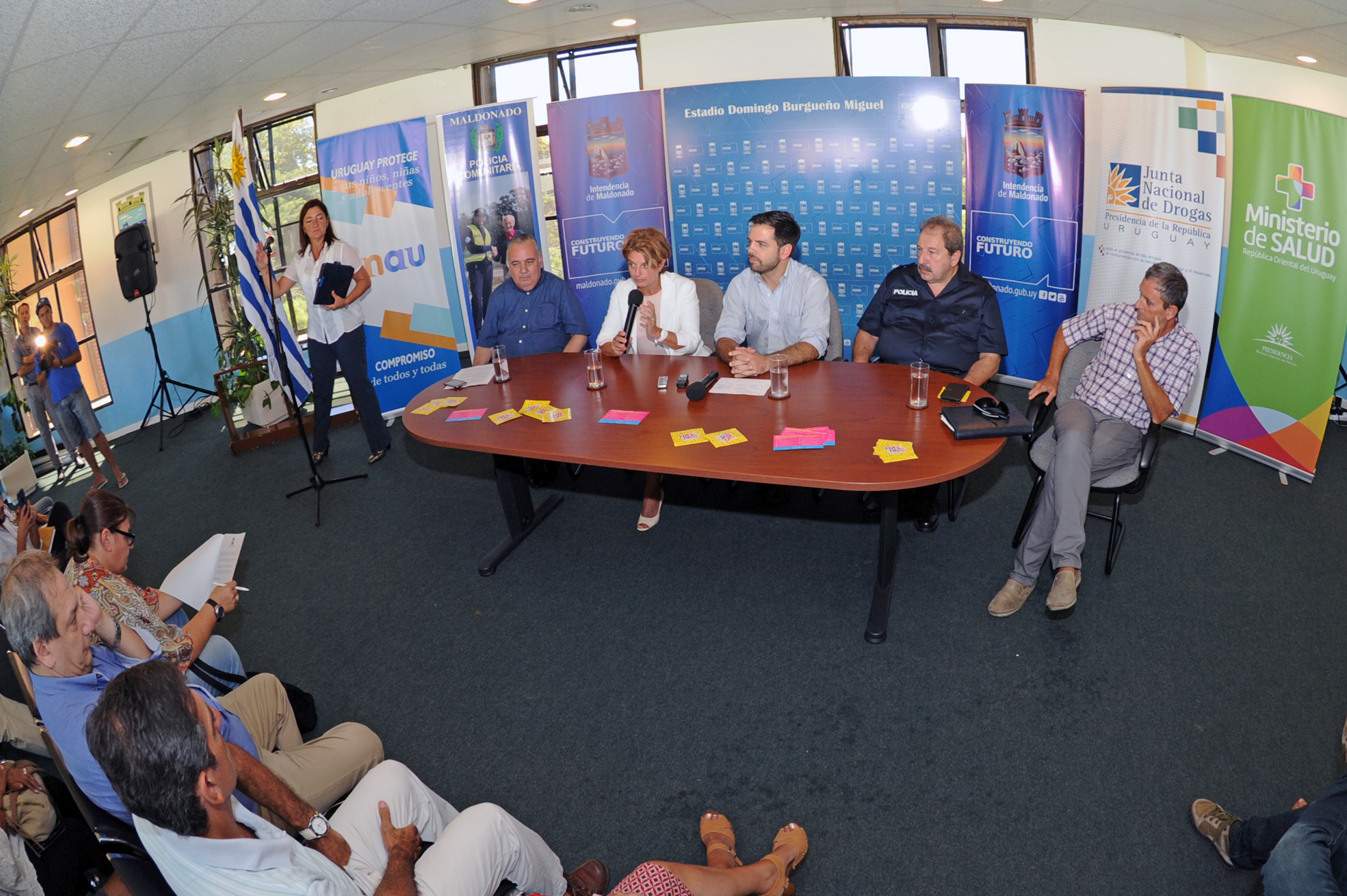 Secretario general de la JND, Diego Olivera, haciendo uso de la palabra
