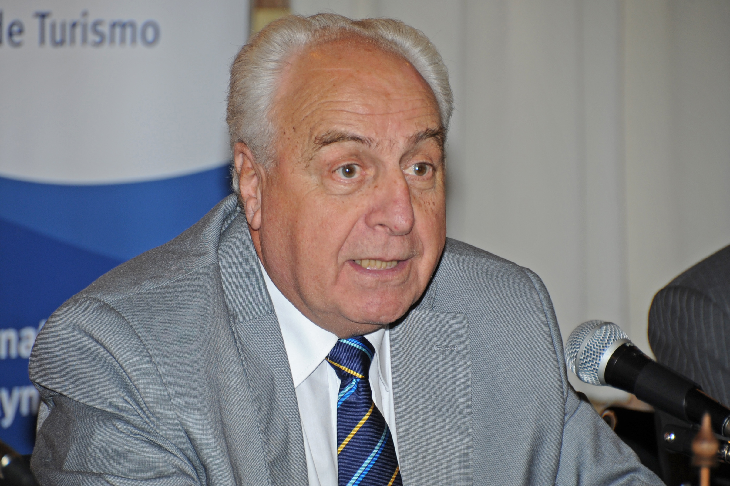 Ministro Víctor Rossi, haciendo uso de la palabra