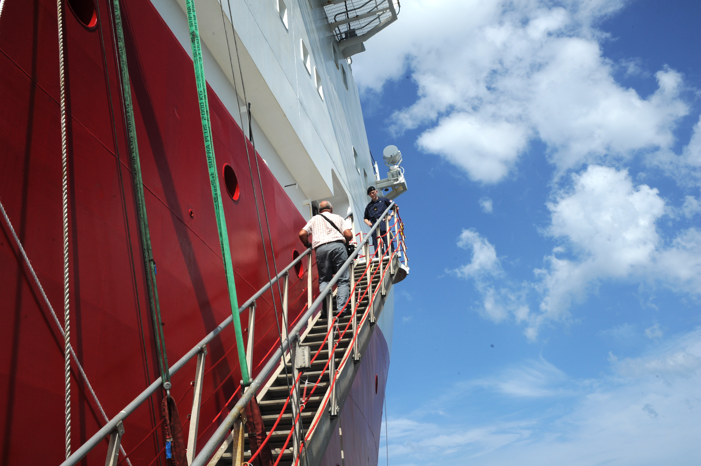 Buque HMS Protector