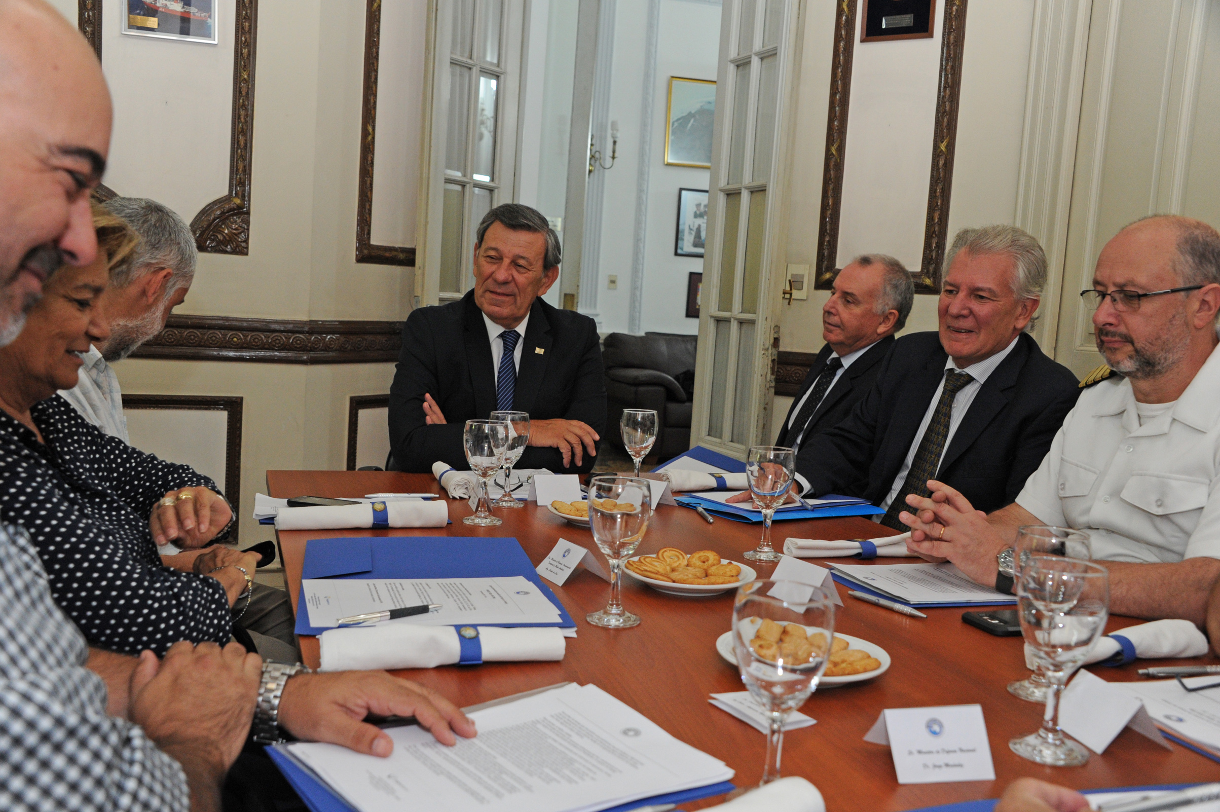 Reunión del Grupo Interministerial del Consejo Directivo del Instituto Antártico Uruguayo