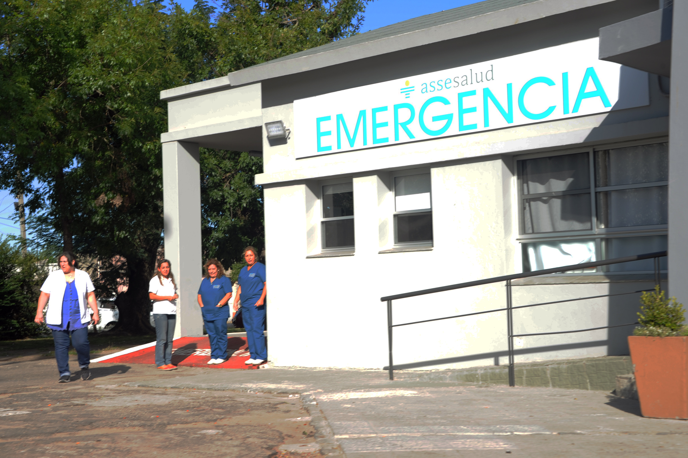 Vázquez visitó la nueva emergencia del Hospital de Dolores